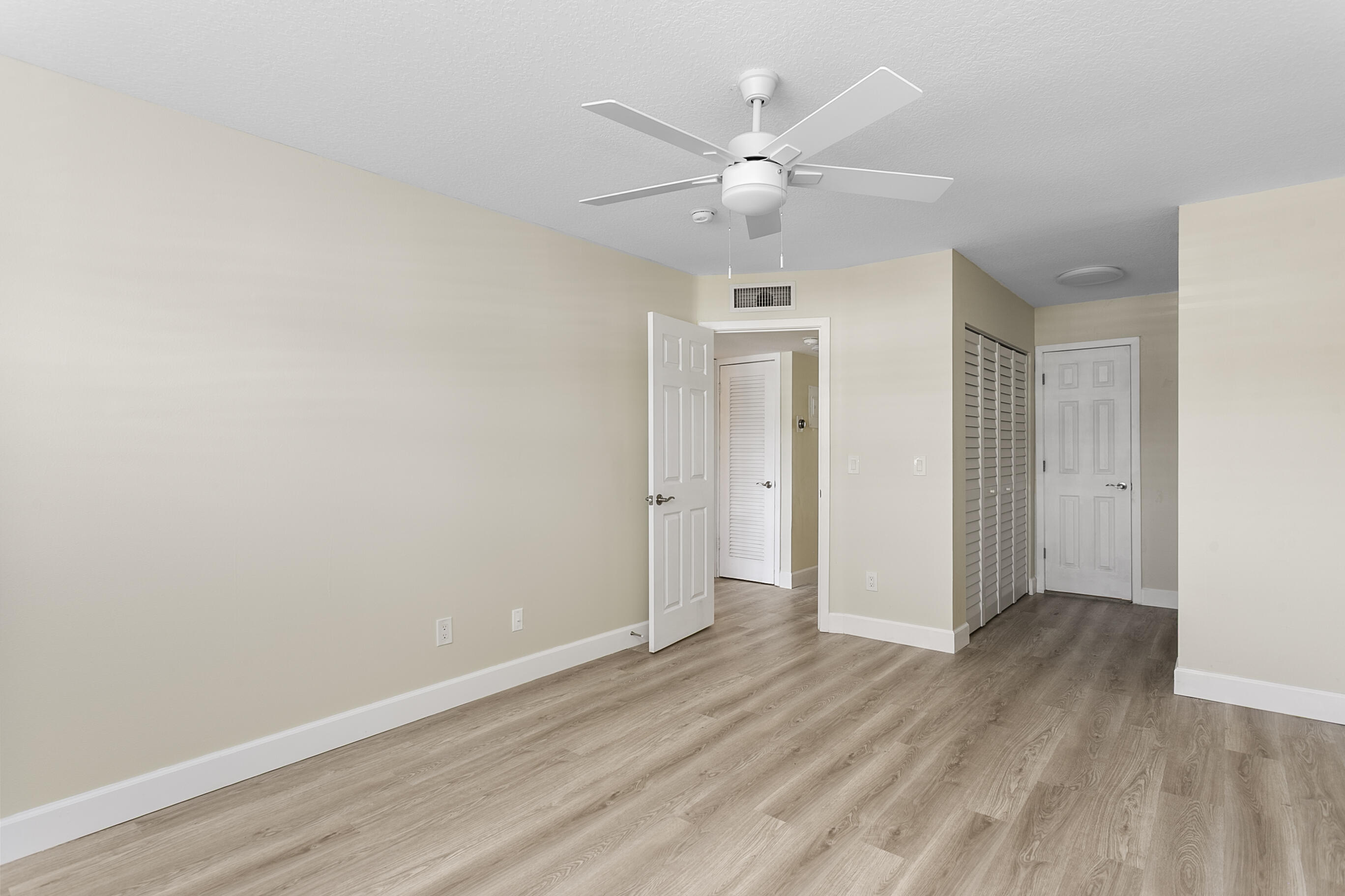 SHORE CLUB APTS B & C CONDO - Residential
