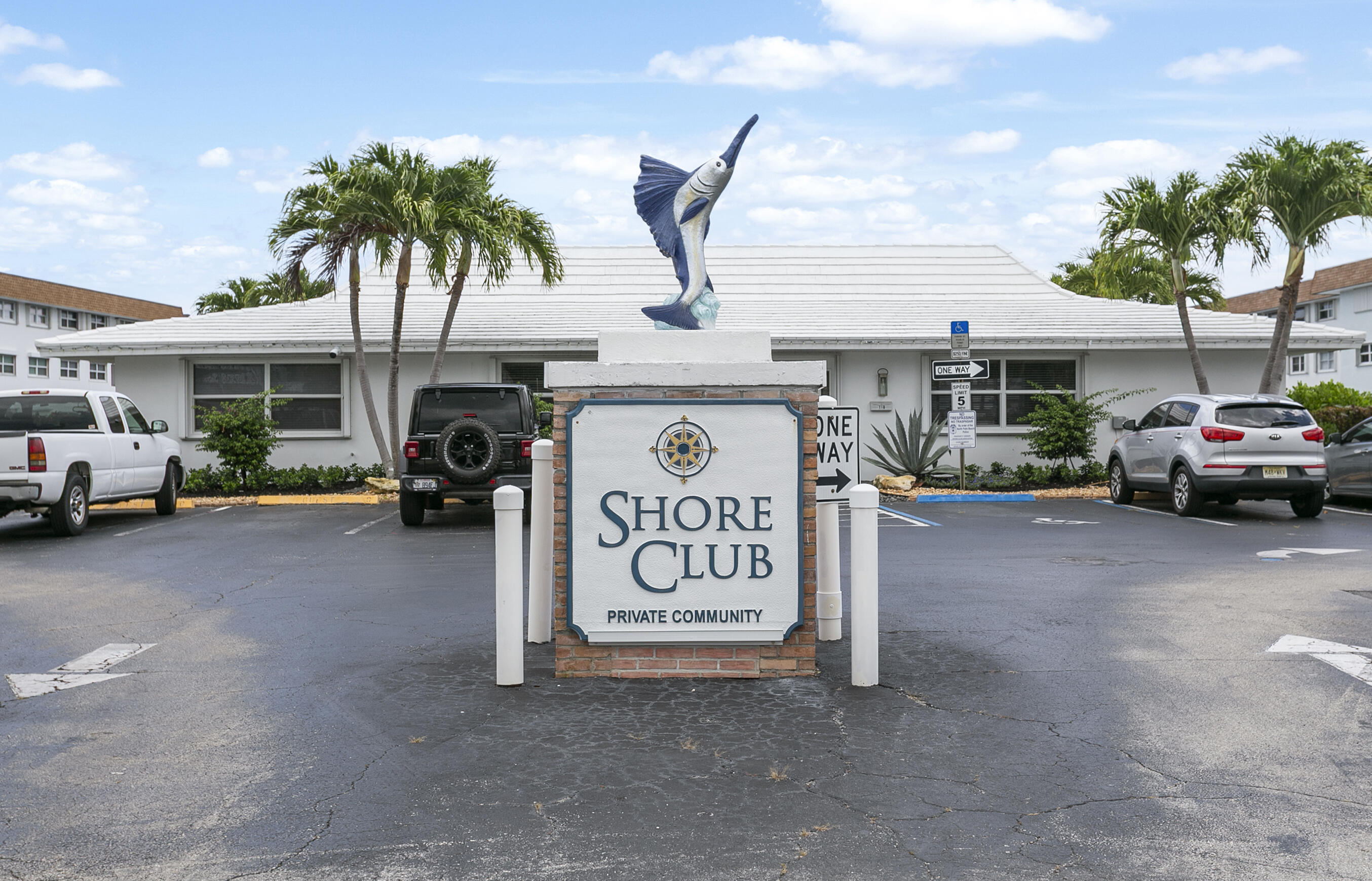 SHORE CLUB APTS B & C CONDO - Residential