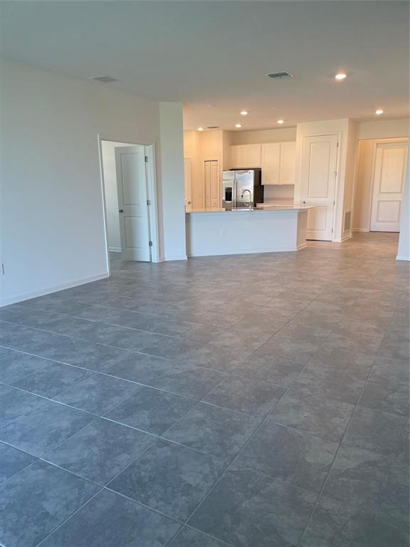 ASTONIA NORTH - Residential Lease