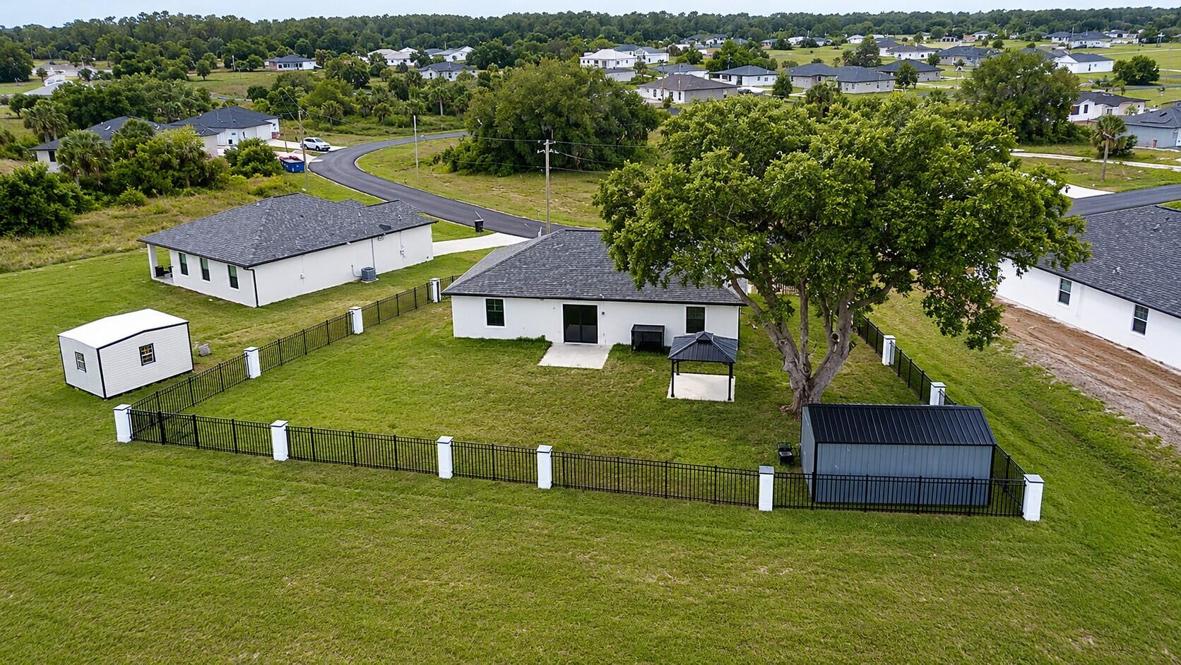 PORT LA BELLE - Residential