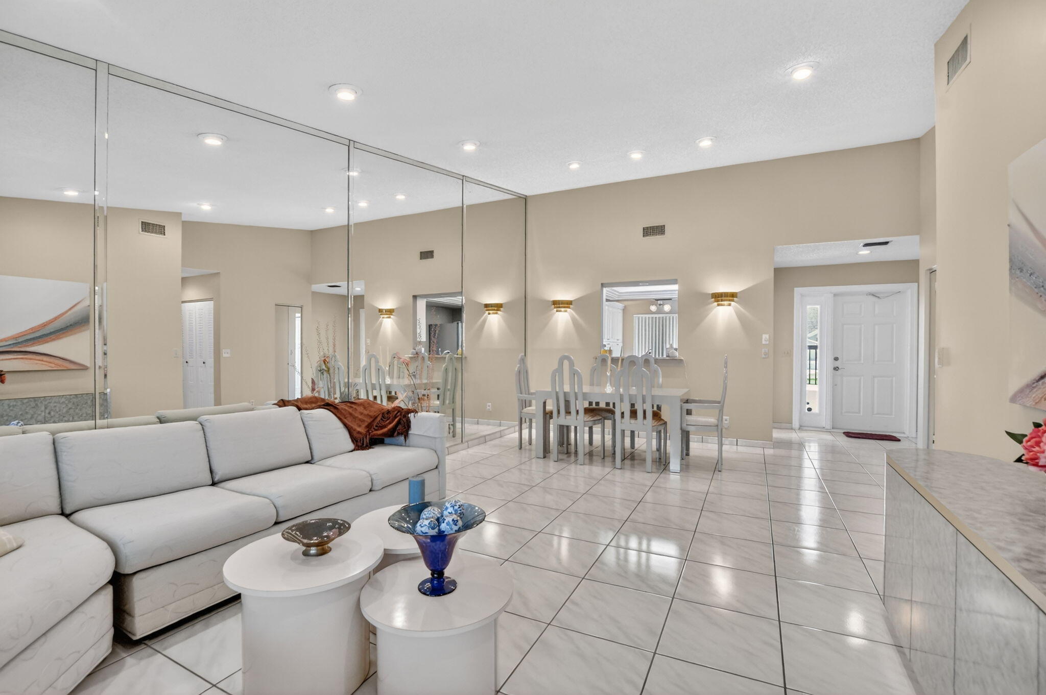 WATERBERRY VILLAS - Residential