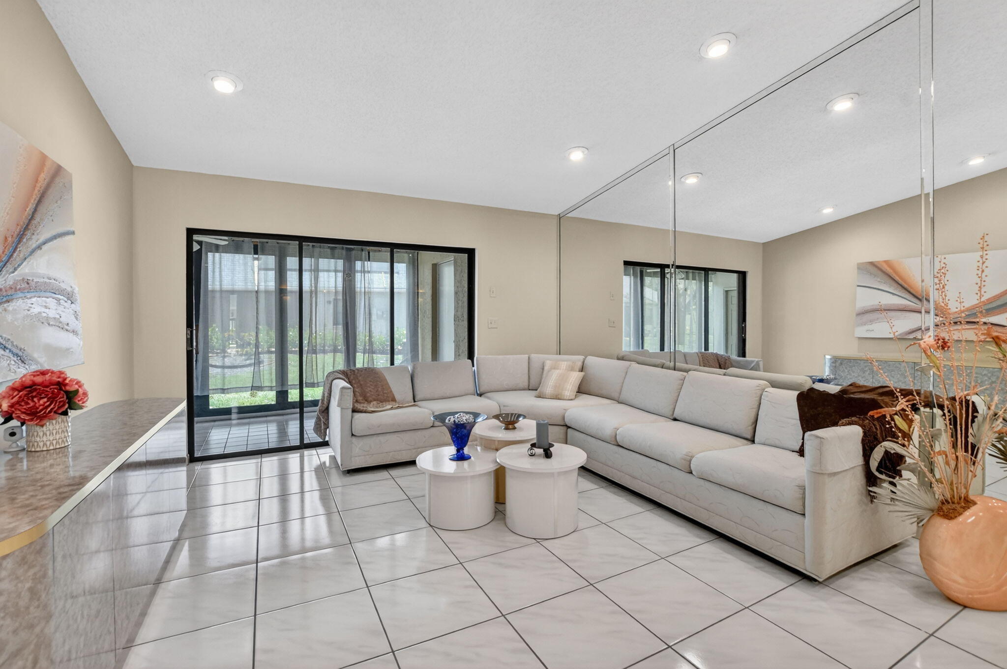 WATERBERRY VILLAS - Residential