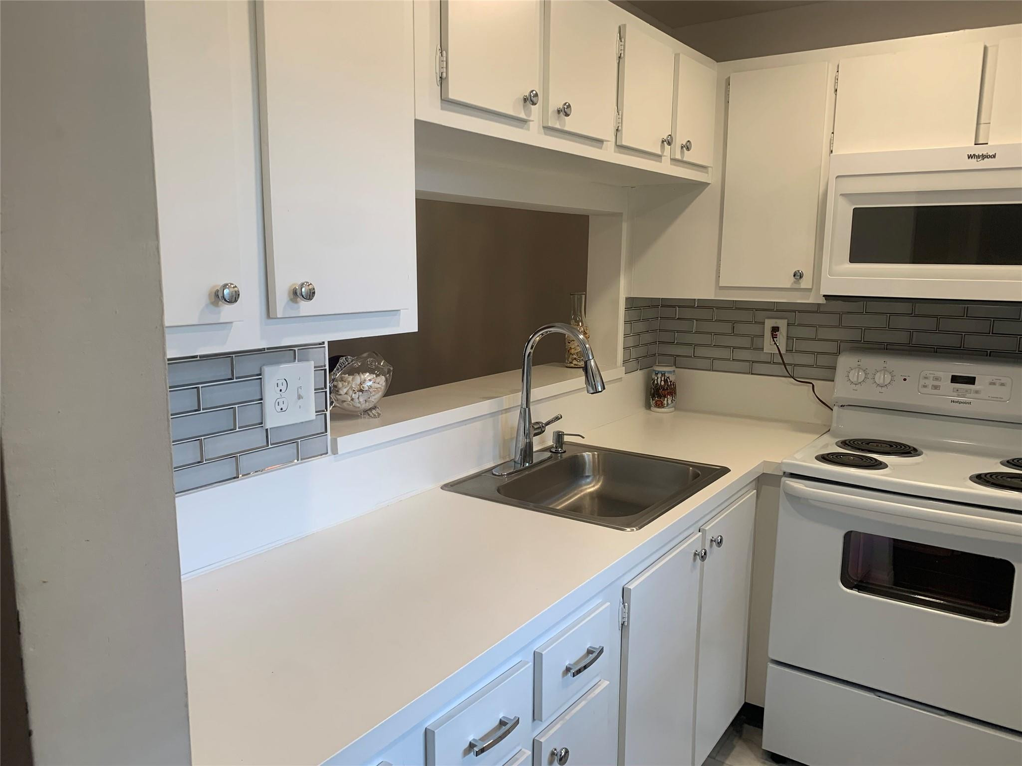LIME BAY - Residential