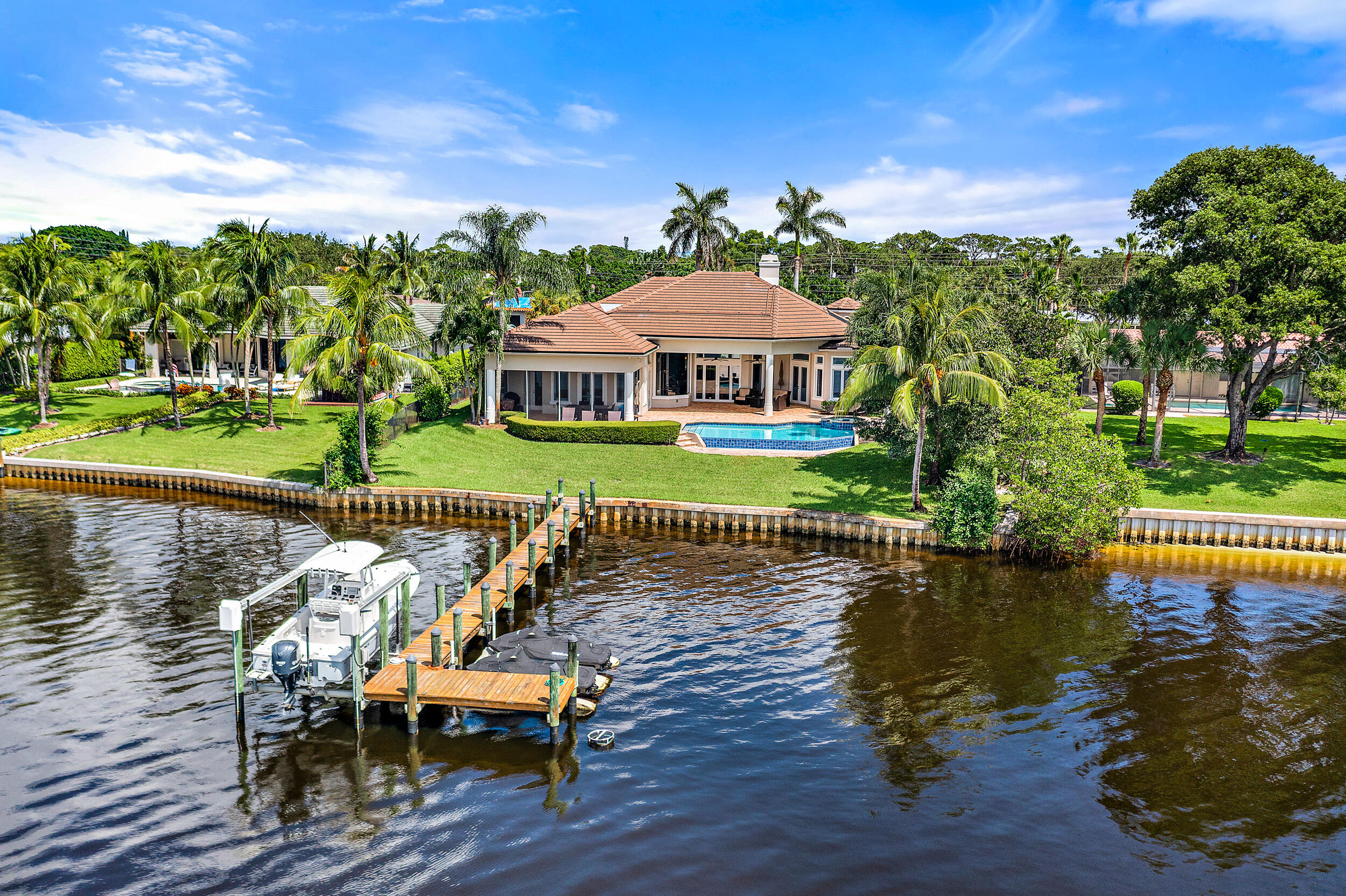 Tequesta Country Club - Residential