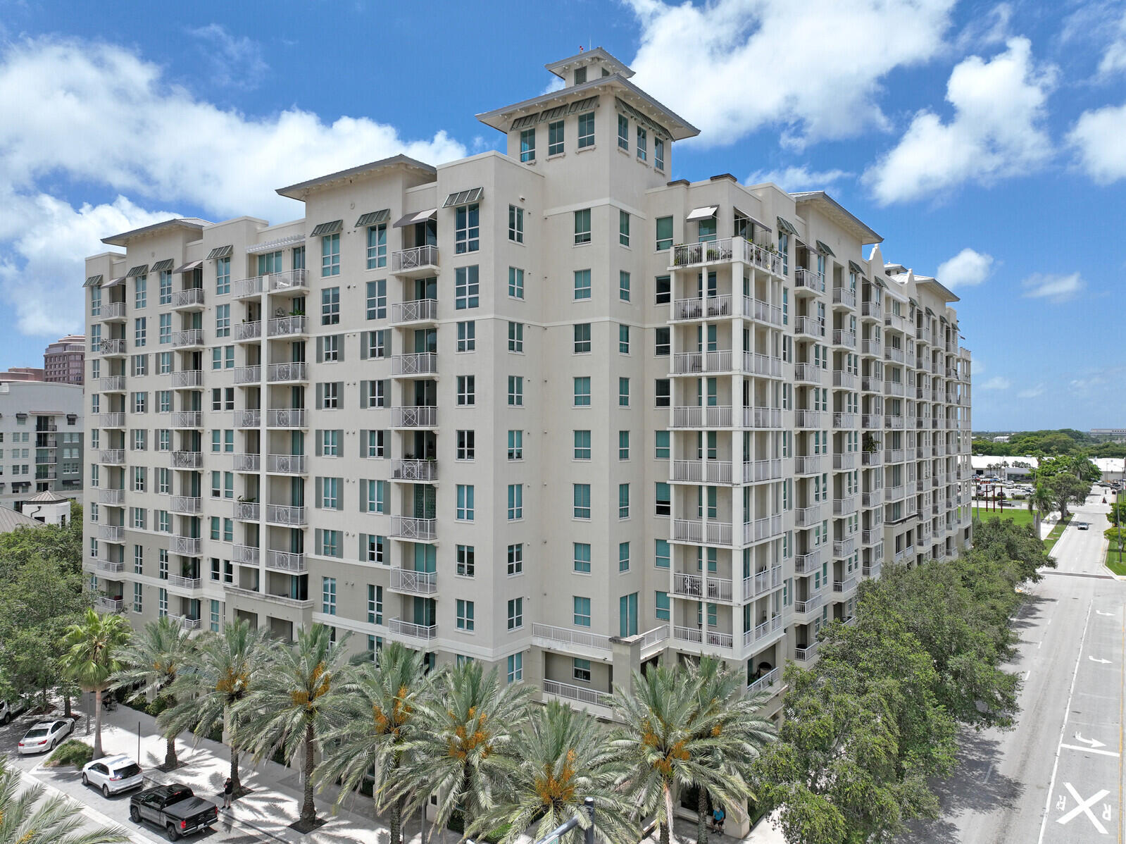 CITY PALMS CONDO - Residential Lease
