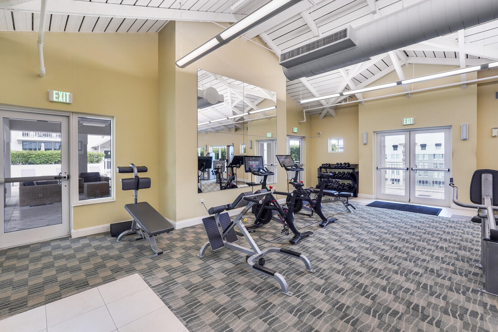CITY PALMS CONDO - Residential Lease