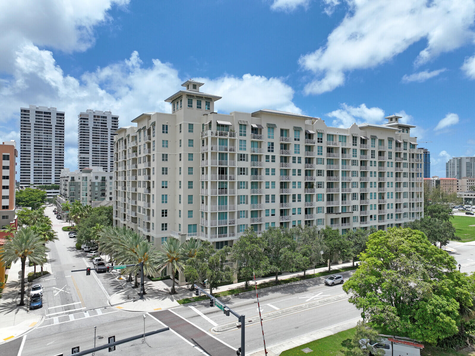 CITY PALMS CONDO - Residential Lease