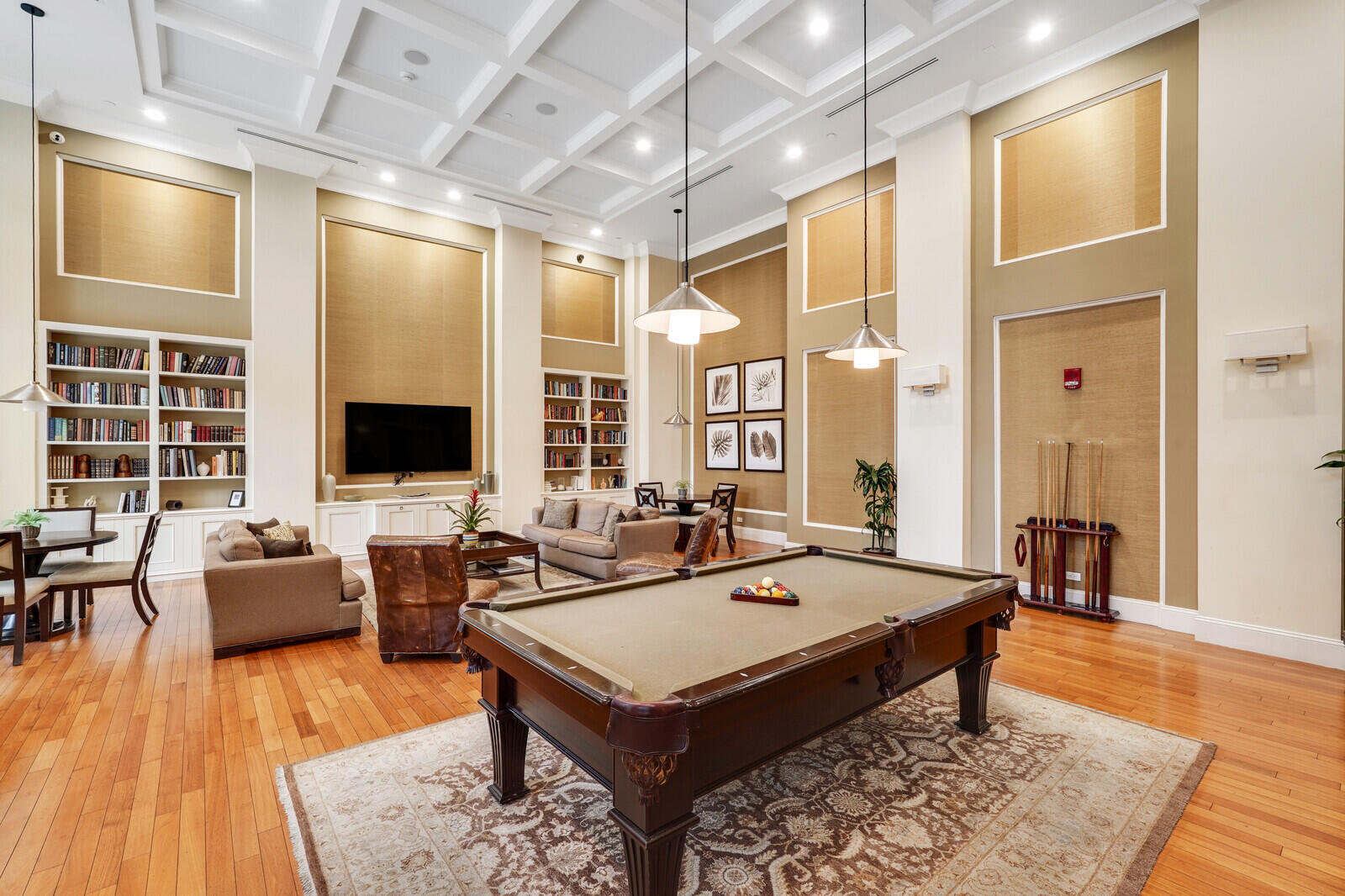CITY PALMS CONDO - Residential Lease