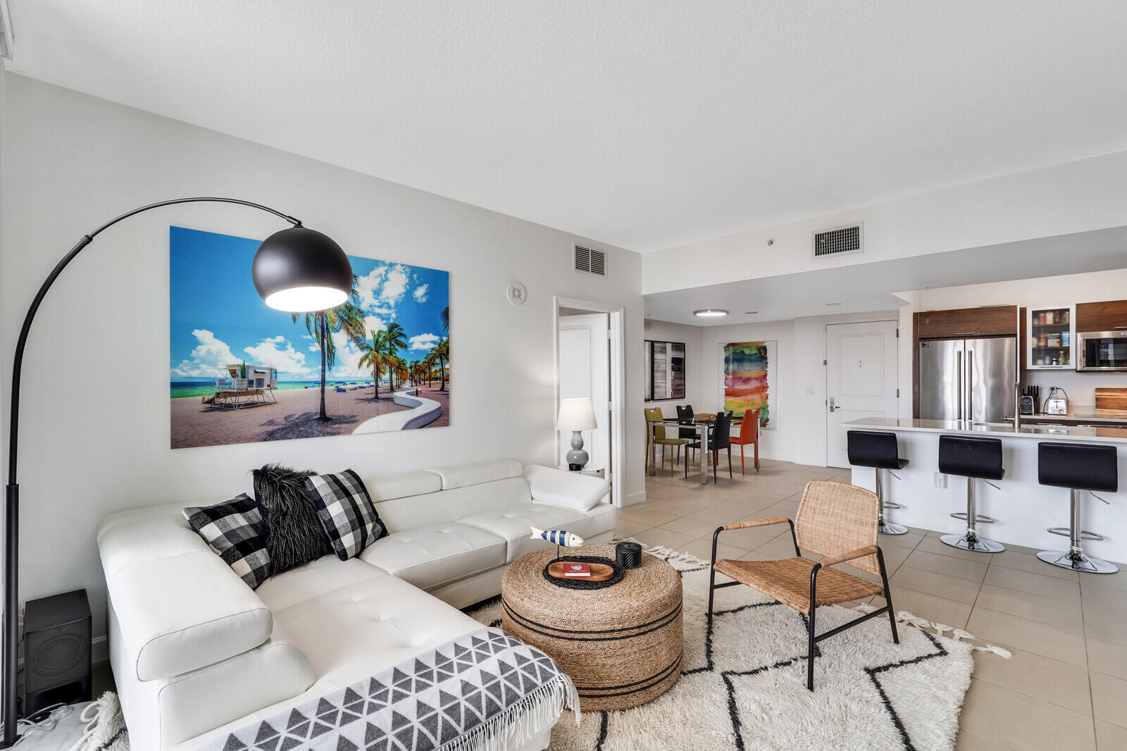 CITY PALMS CONDO - Residential Lease