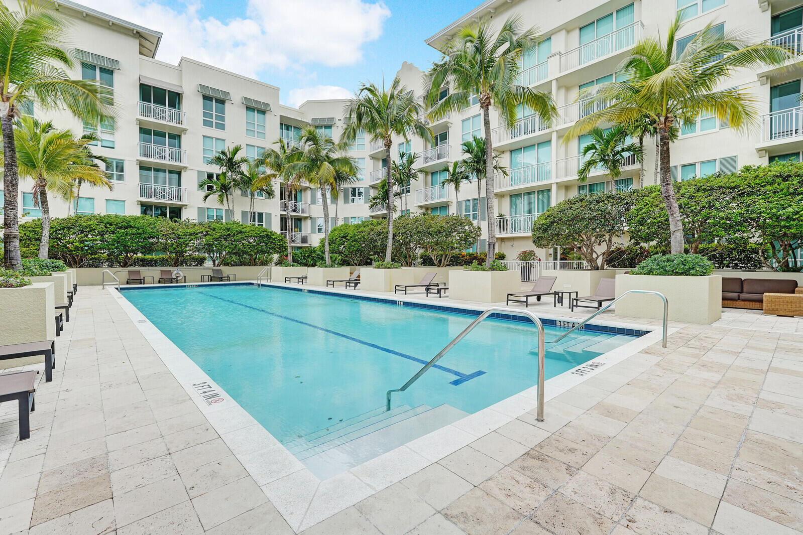 CITY PALMS CONDO - Residential Lease