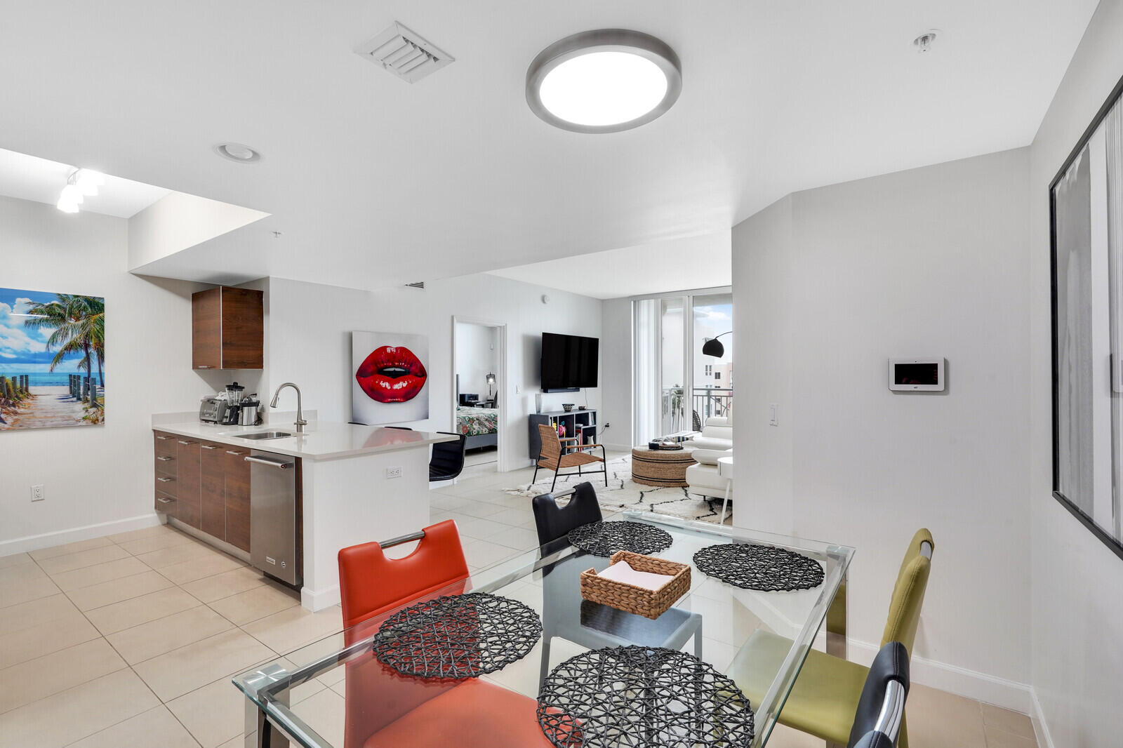 CITY PALMS CONDO - Residential Lease