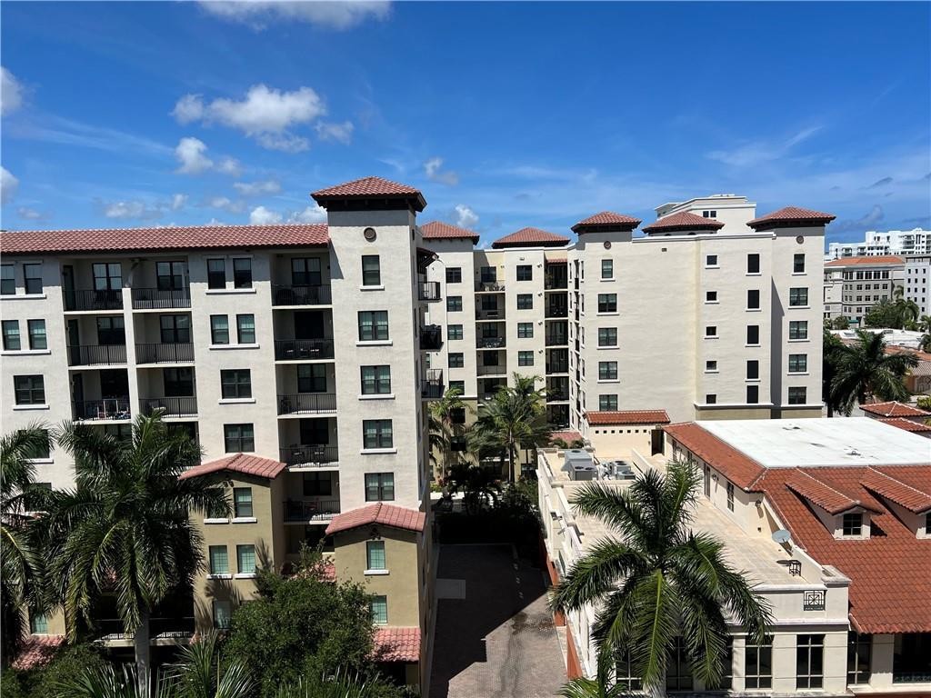 BOCA GRAND - Residential