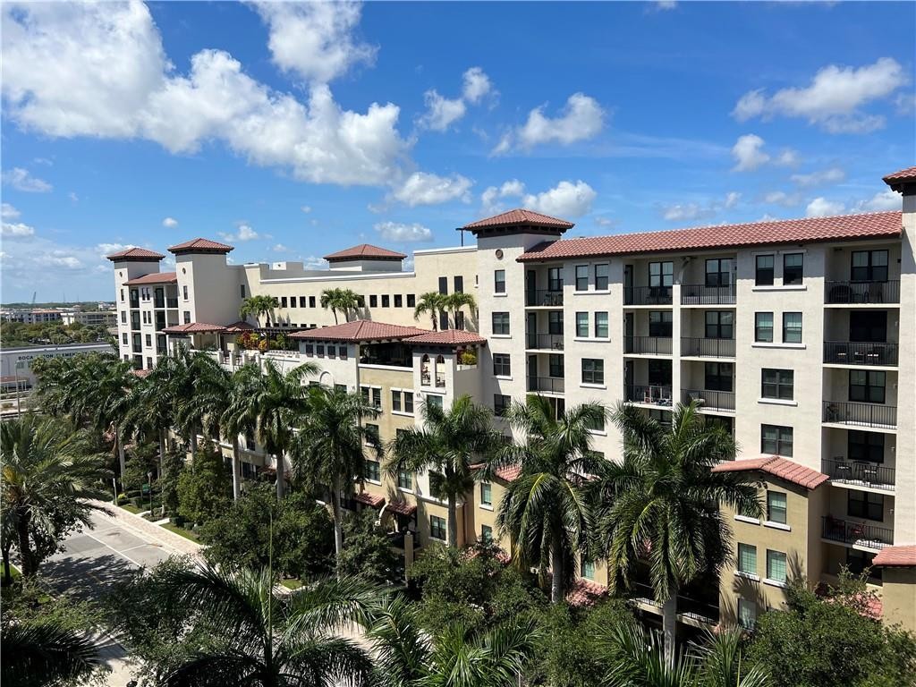 BOCA GRAND - Residential