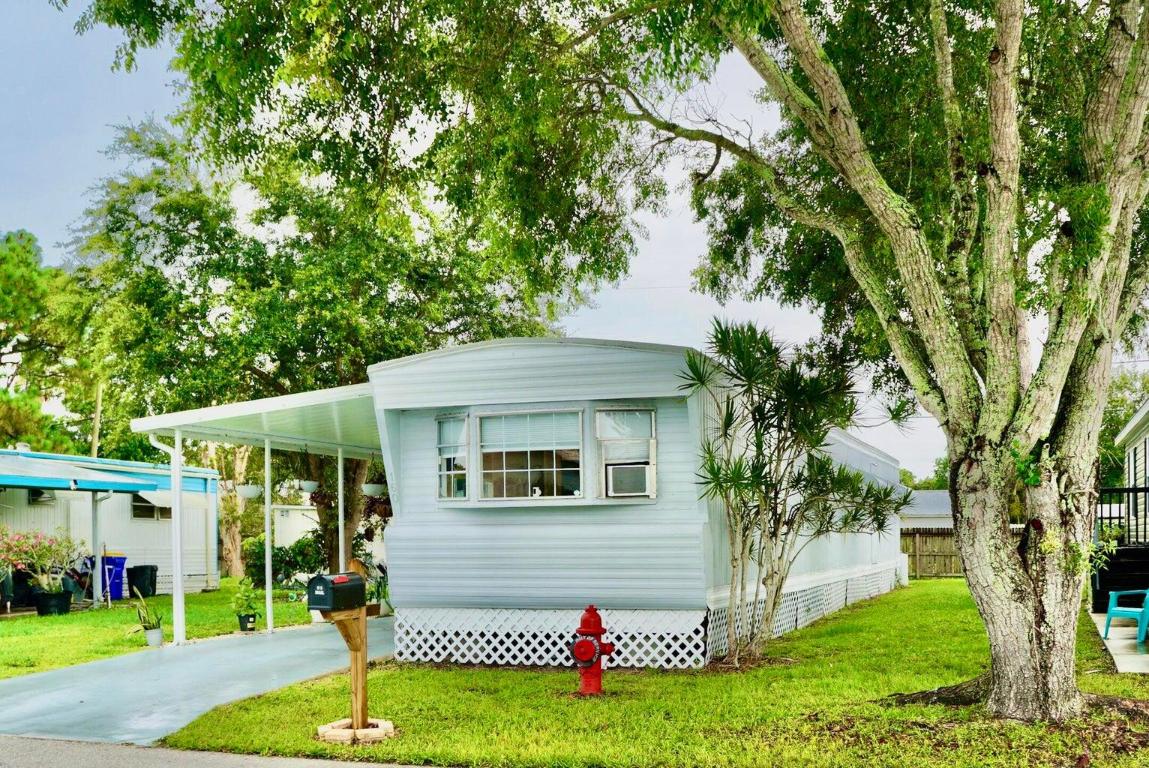 Sunshine Mobile Manor - Residential