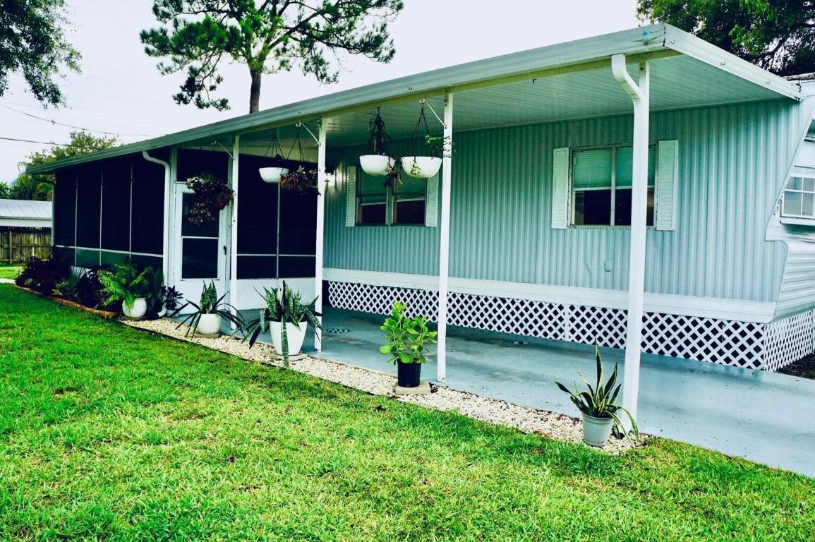 Sunshine Mobile Manor - Residential