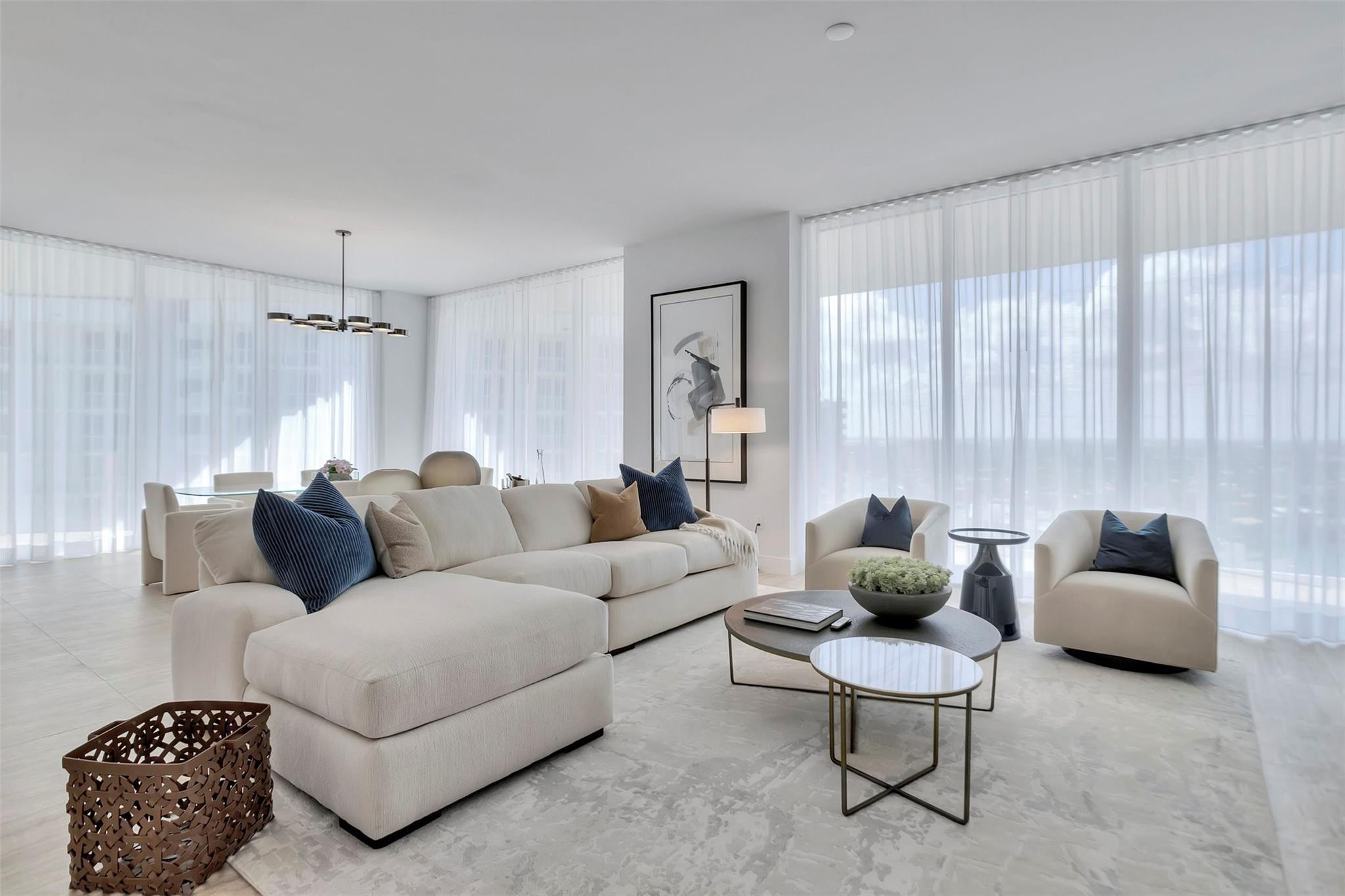 Four Seasons - Residential Lease