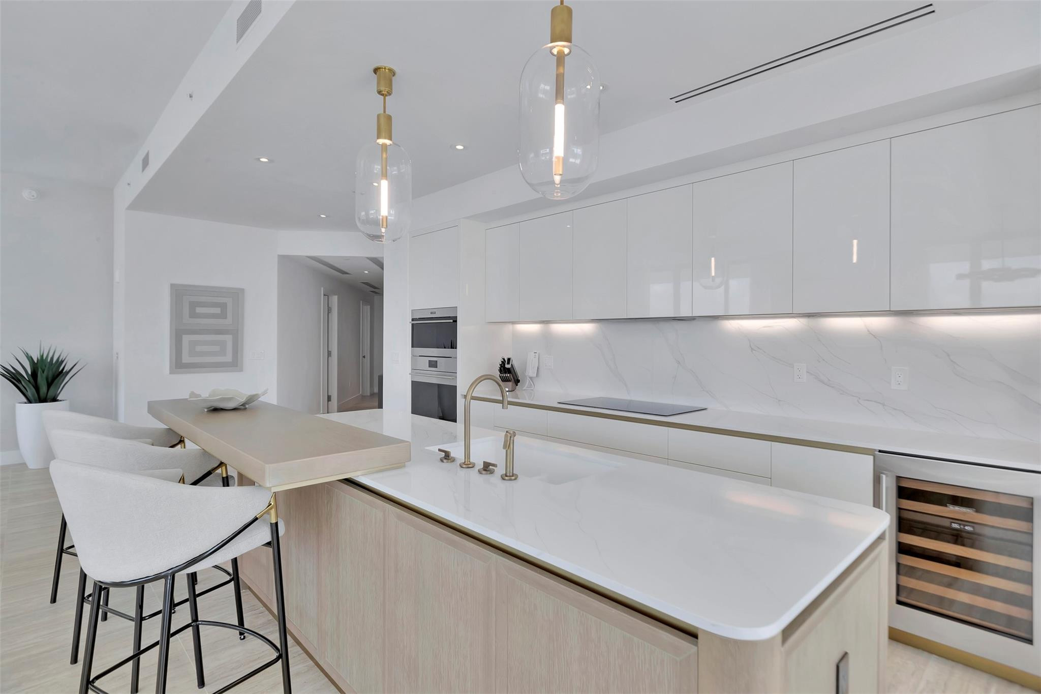 Four Seasons - Residential Lease