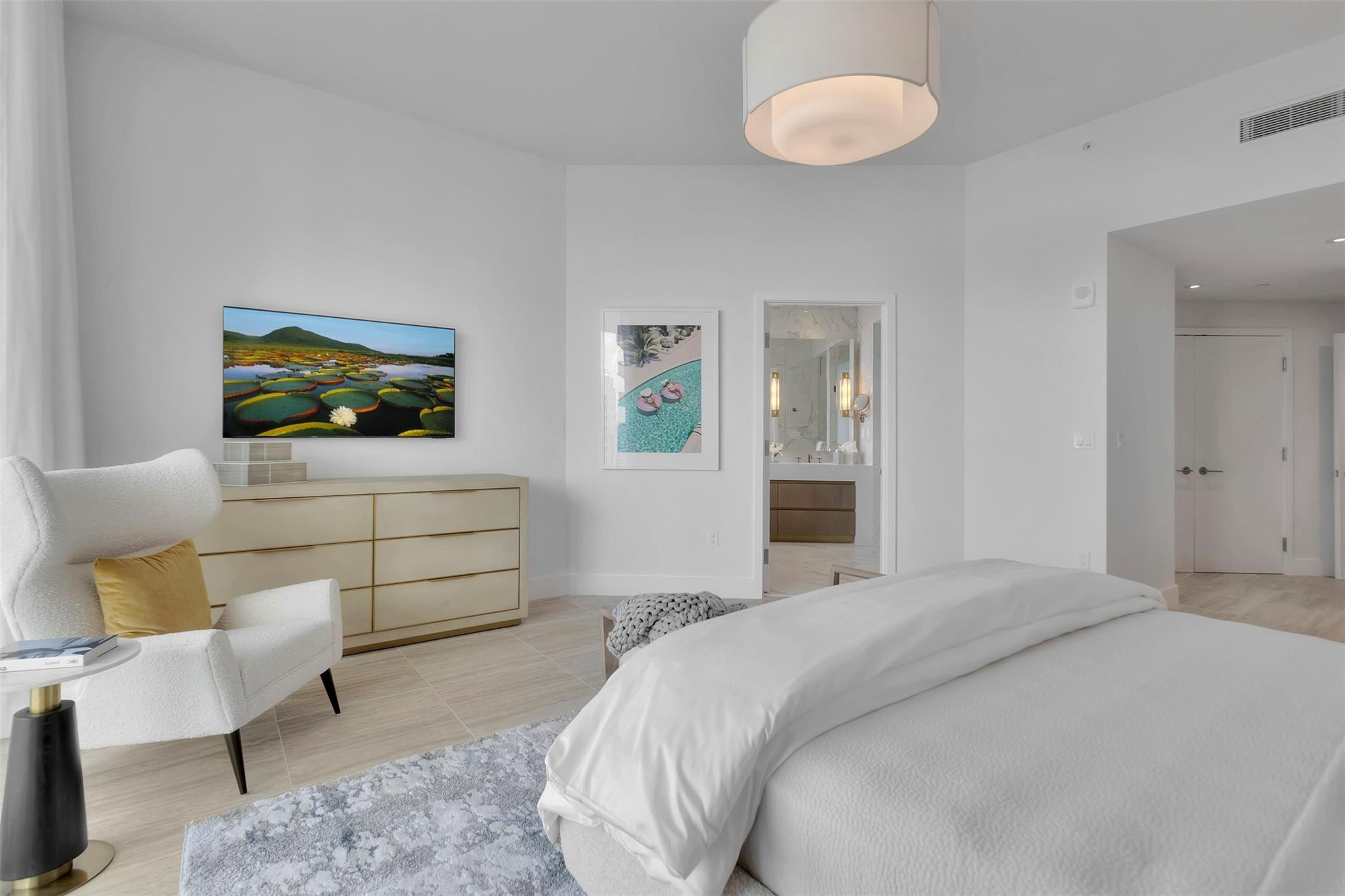 Four Seasons - Residential Lease