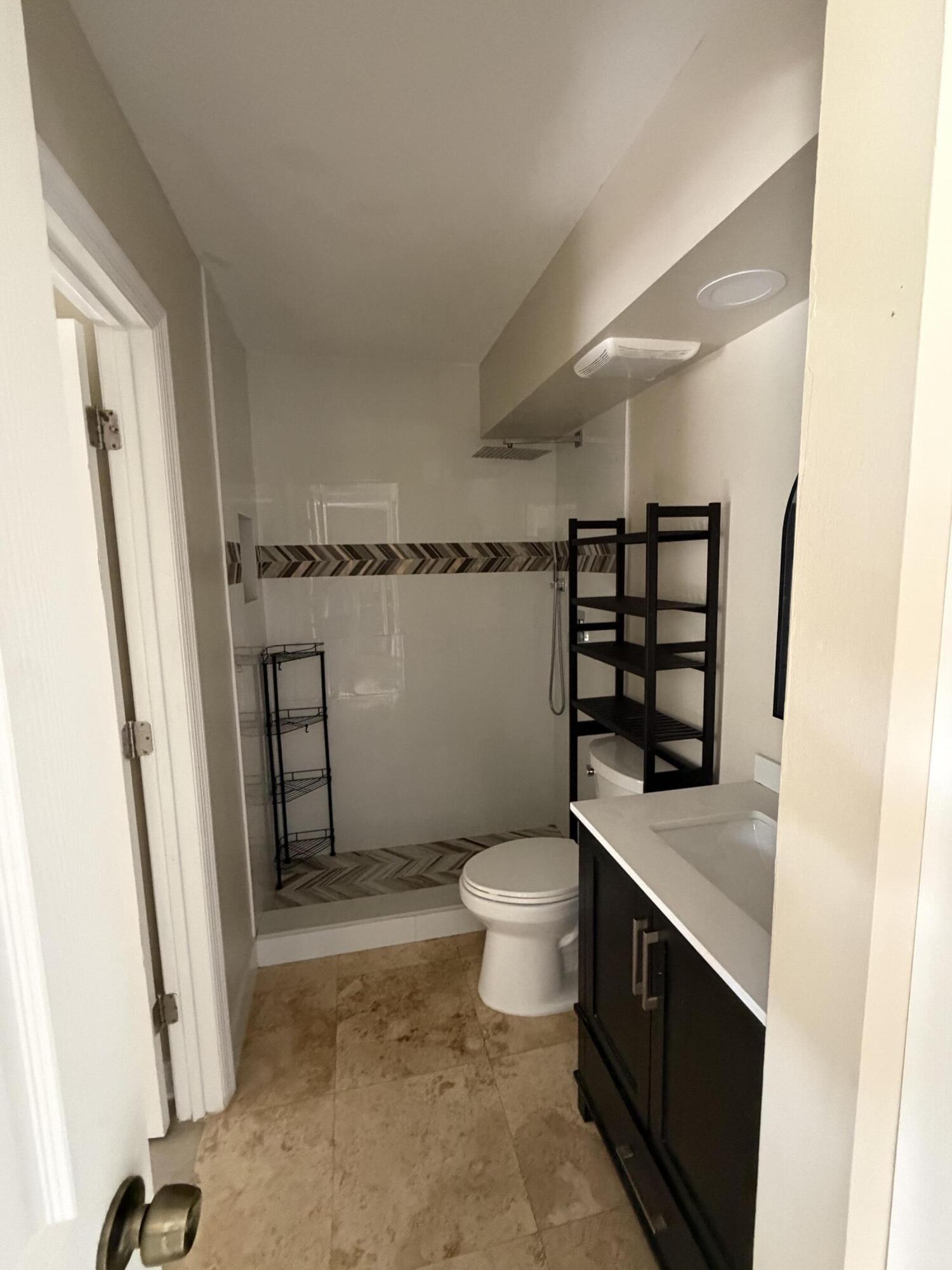 COLONNADES CONDO - Residential Lease