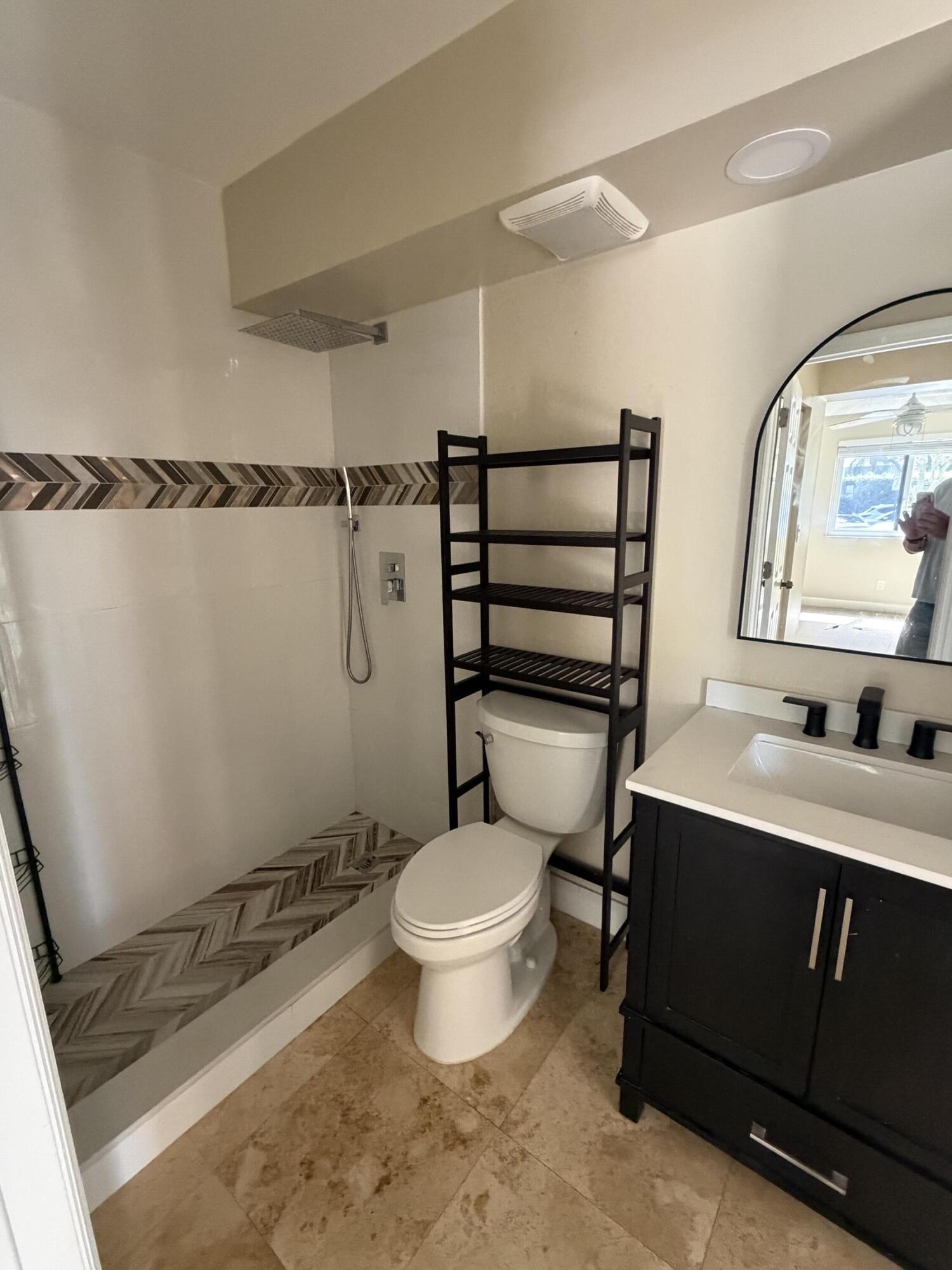 COLONNADES CONDO - Residential Lease