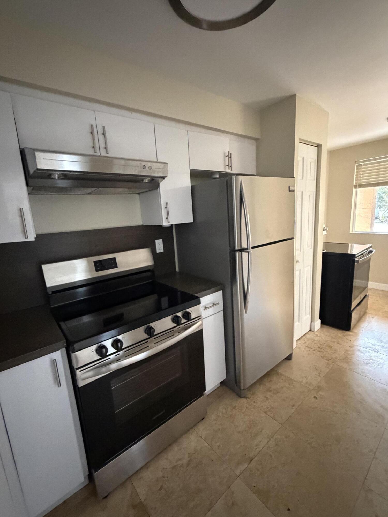 COLONNADES CONDO - Residential Lease