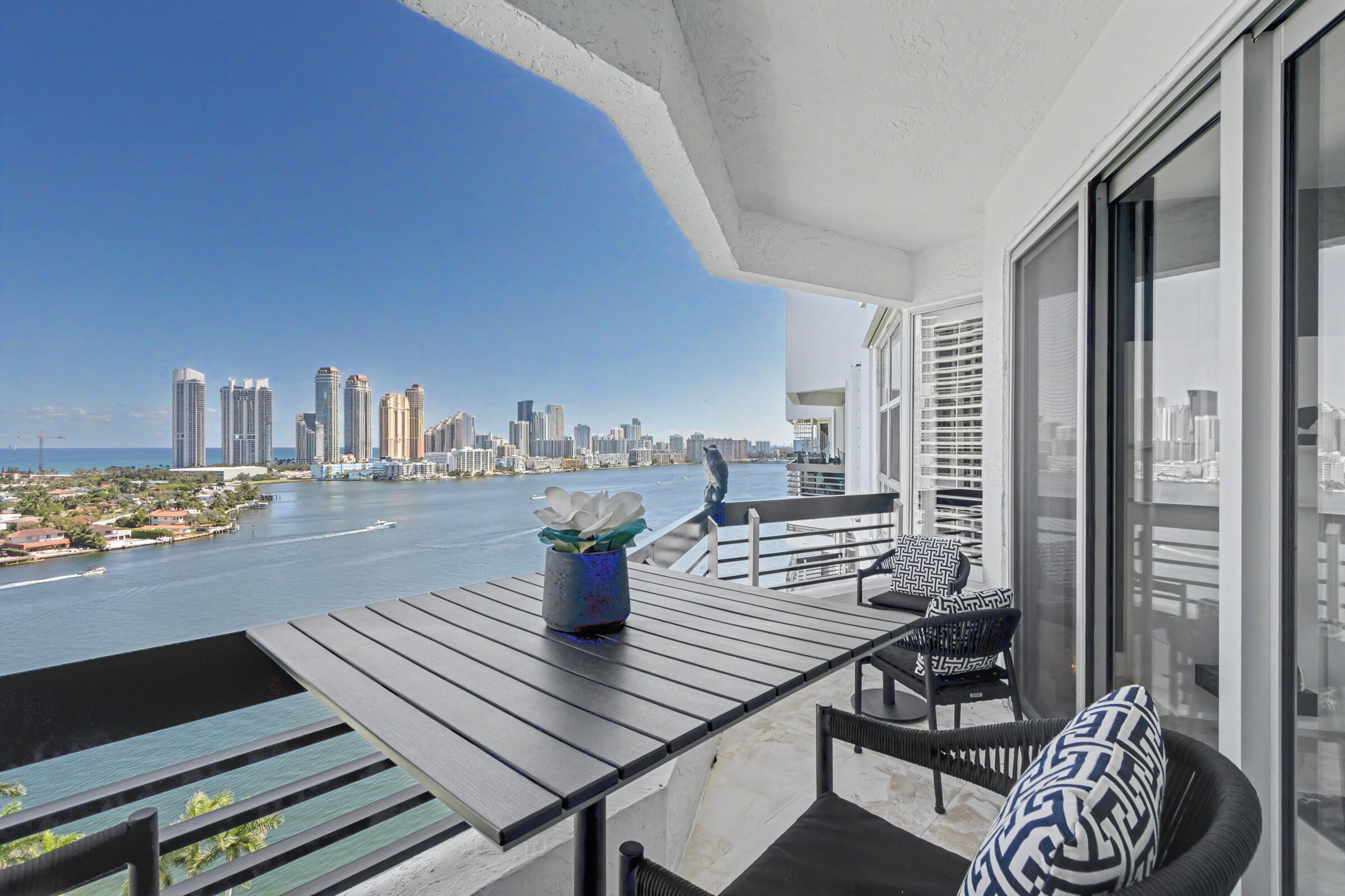 MYSTIC POINTE CONDO NO ONE - Residential