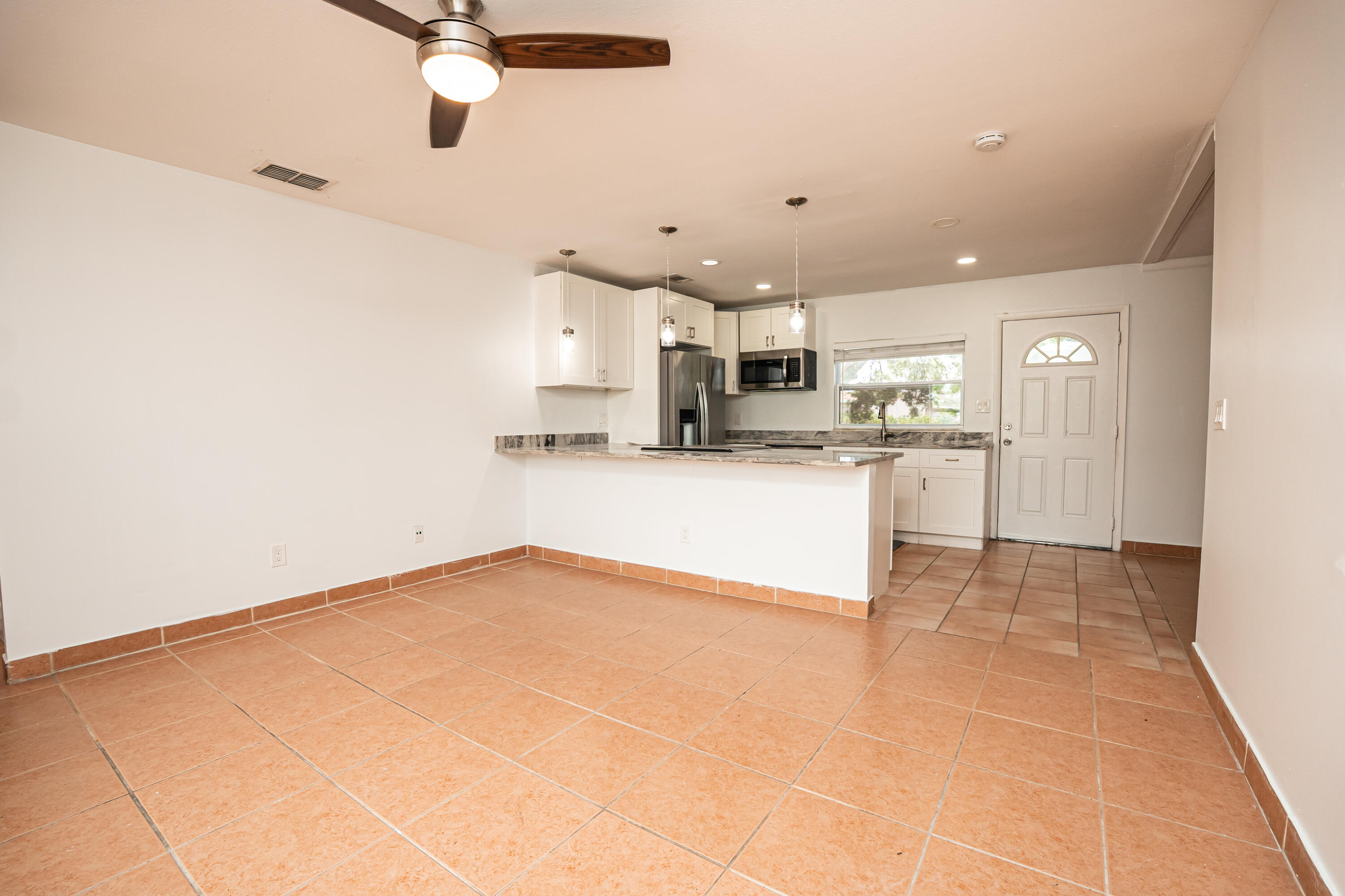 PORT ST LUCIE SECTION 42 1ST REPLAT - Residential