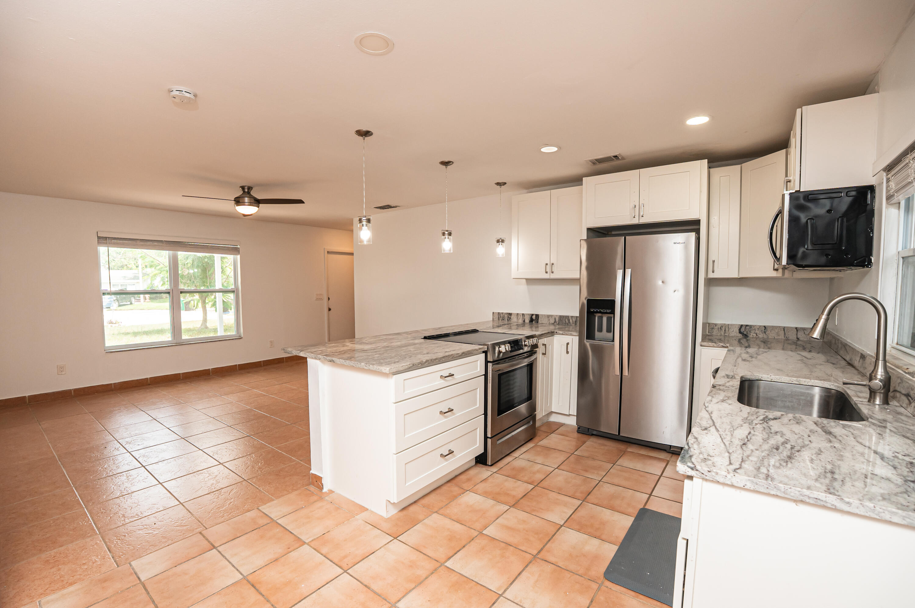 PORT ST LUCIE SECTION 42 1ST REPLAT - Residential
