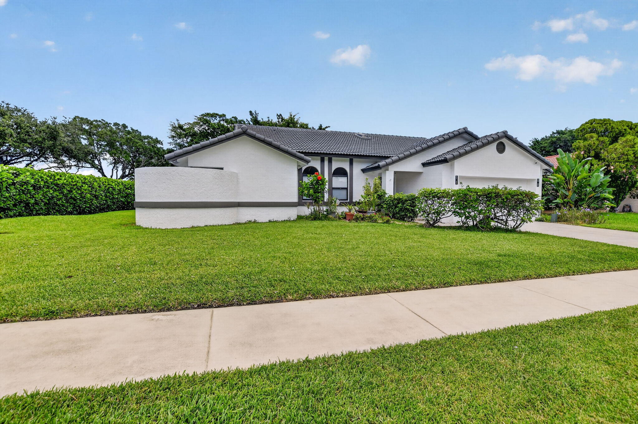 BOCA GREENS 2 - Residential