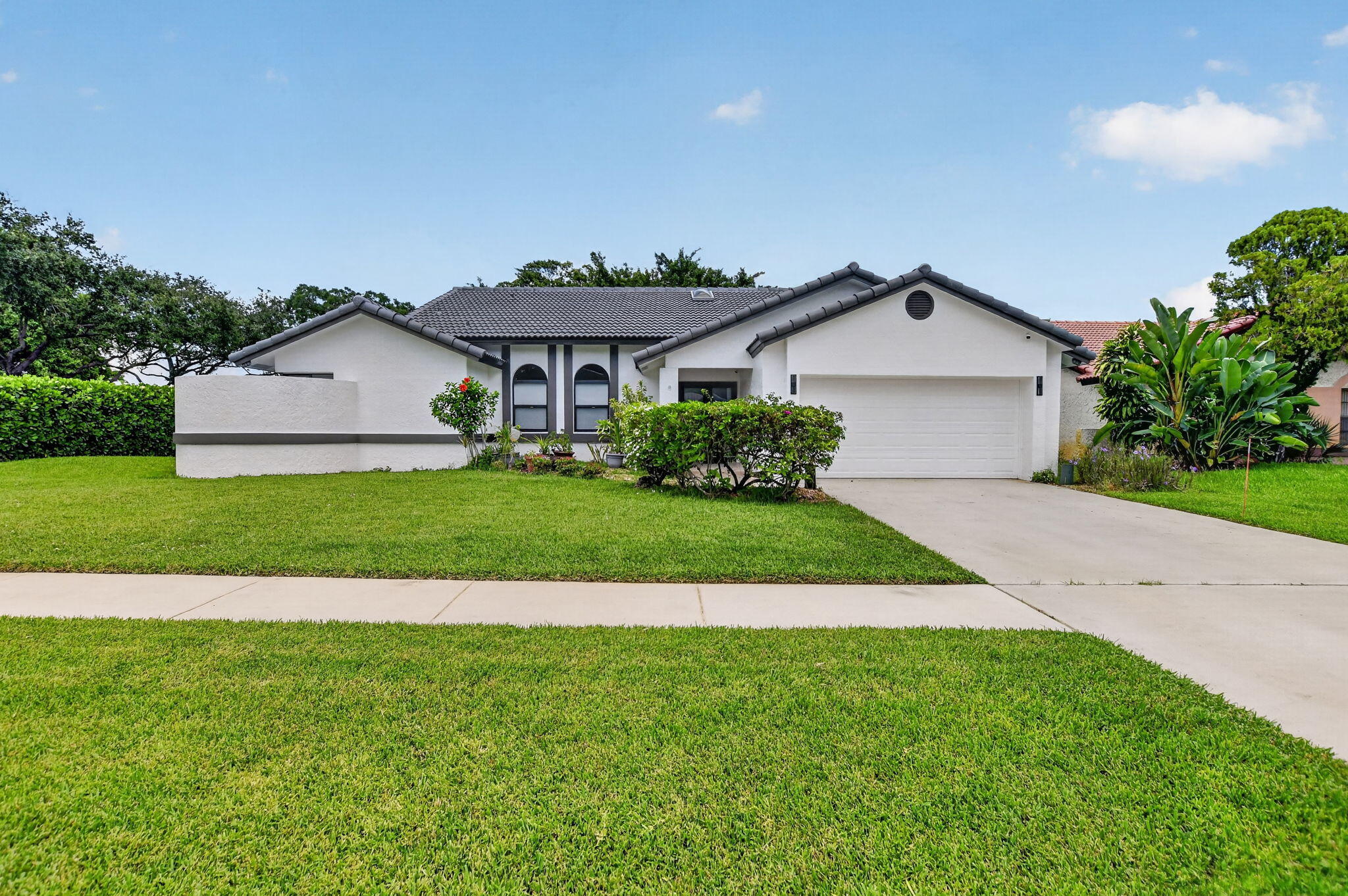 BOCA GREENS 2 - Residential