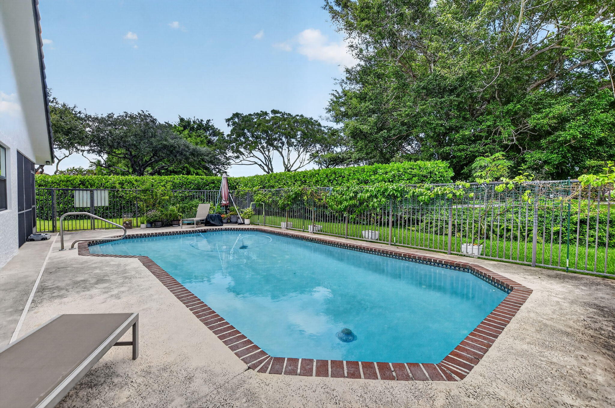 BOCA GREENS 2 - Residential