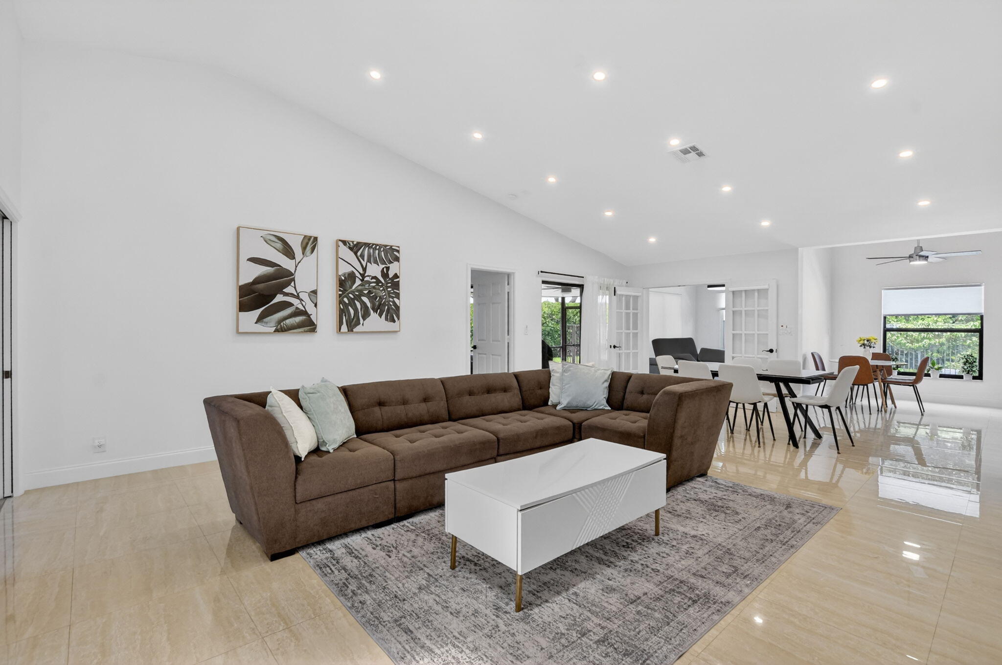 BOCA GREENS 2 - Residential