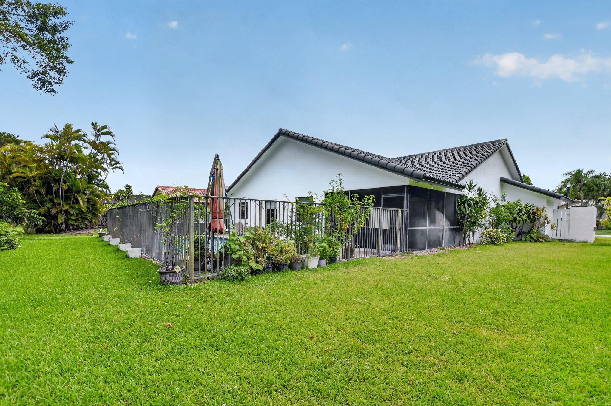 BOCA GREENS 2 - Residential