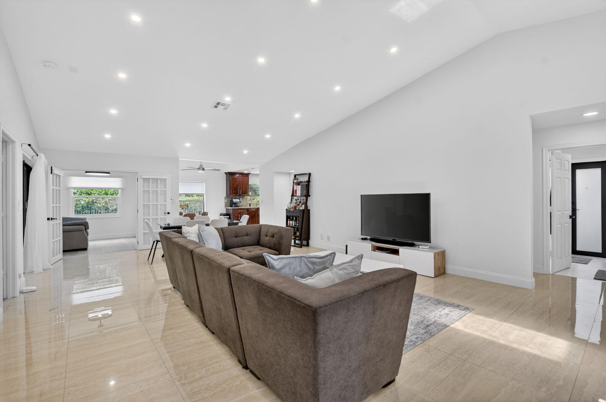 BOCA GREENS 2 - Residential