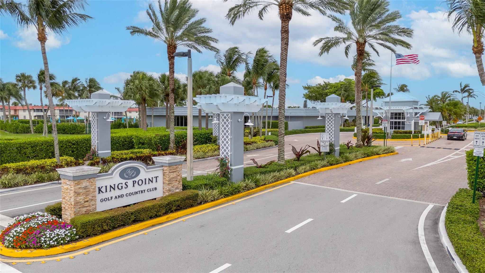 KINGS POINT SEVILLE CONDOS - Residential
