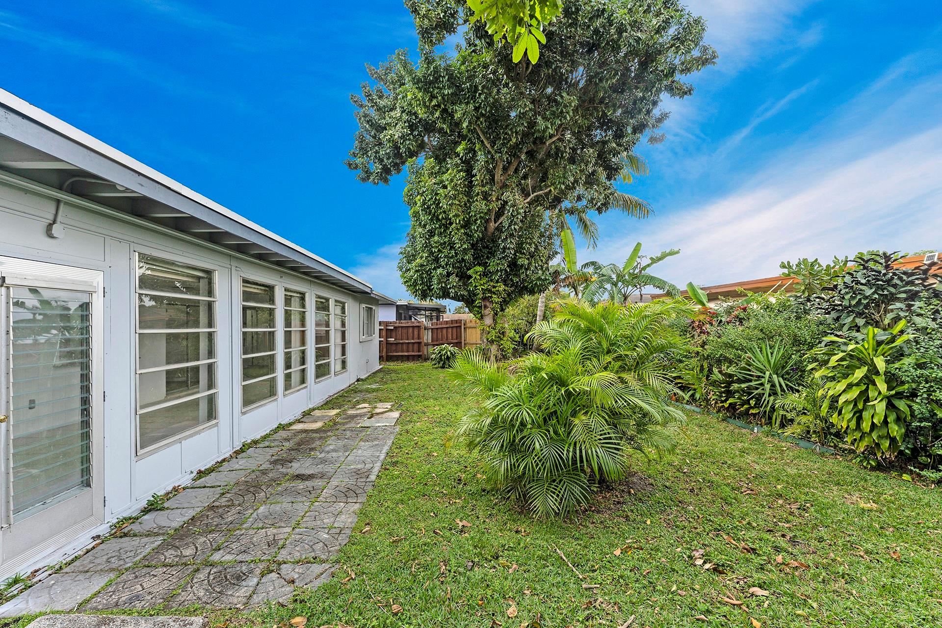 PARADISE GARDENS - Residential