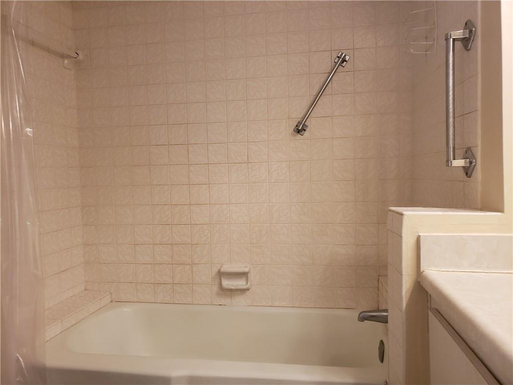 Oakland Grove Village - Residential