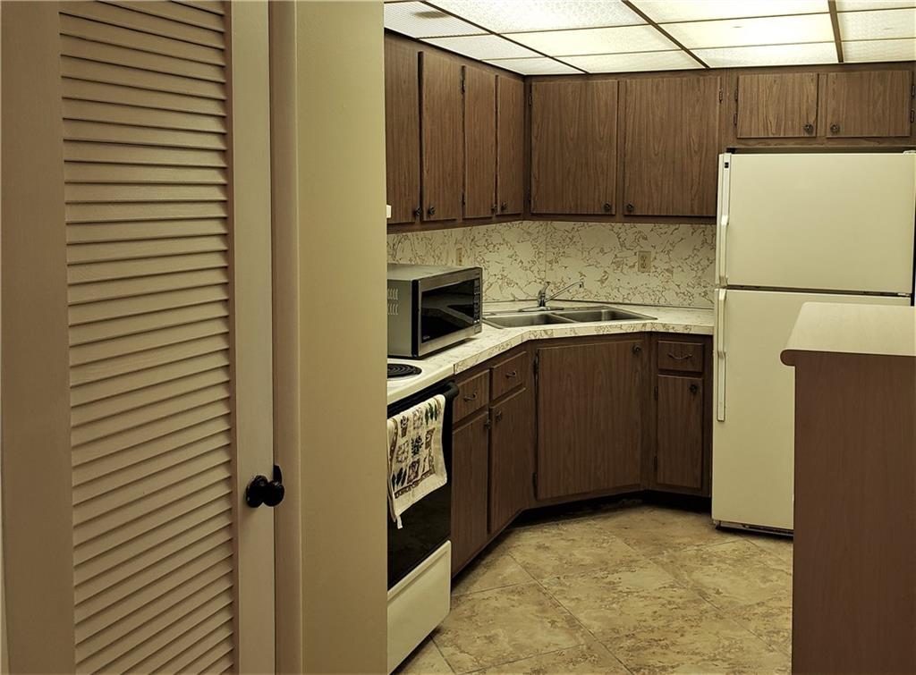 Oakland Grove Village - Residential