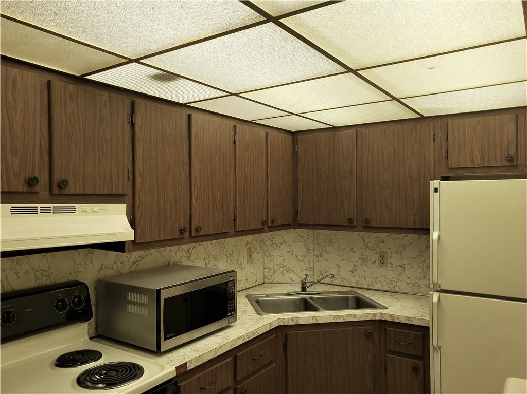Oakland Grove Village - Residential