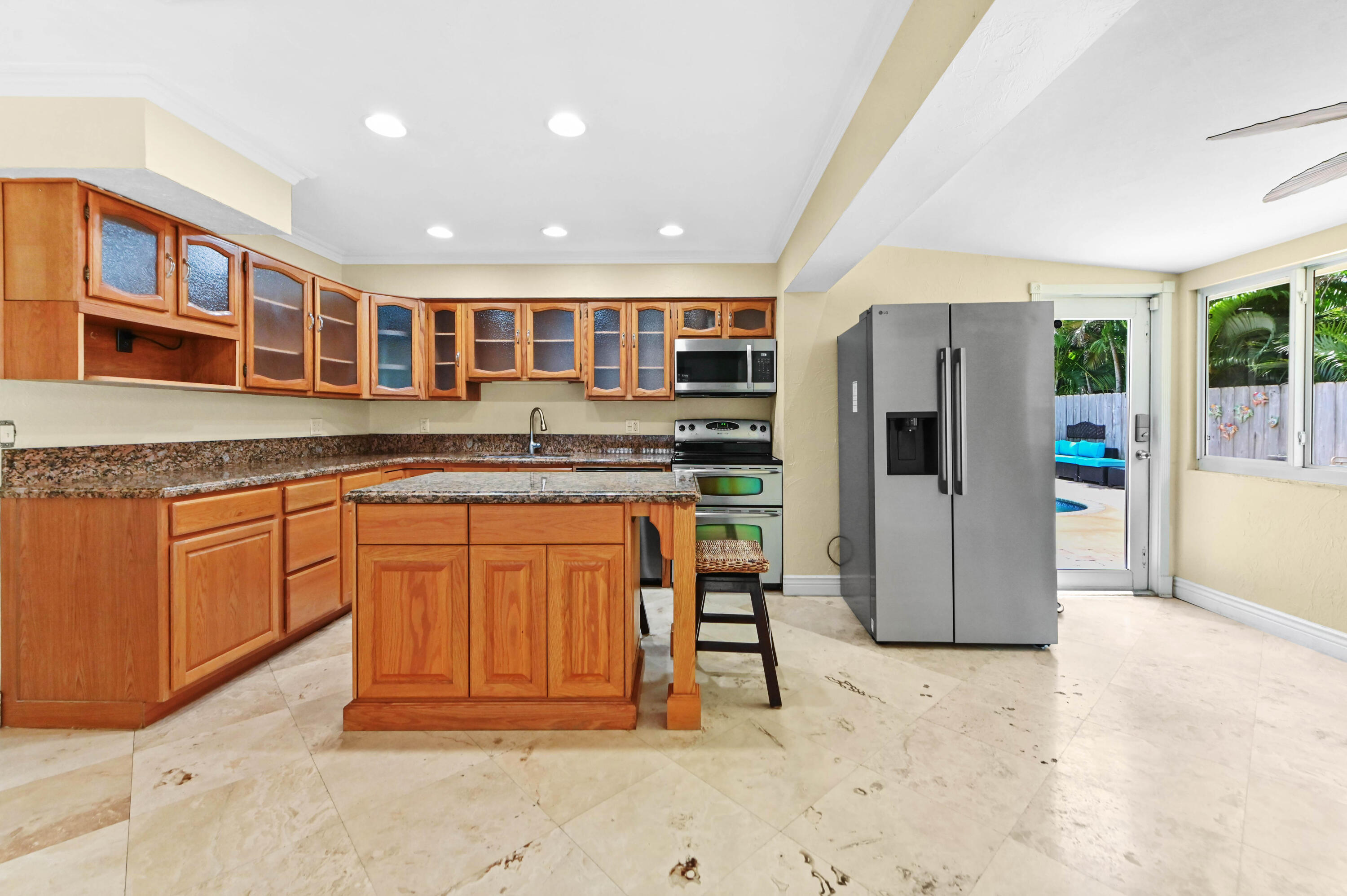 ALMAR ESTATES - Residential
