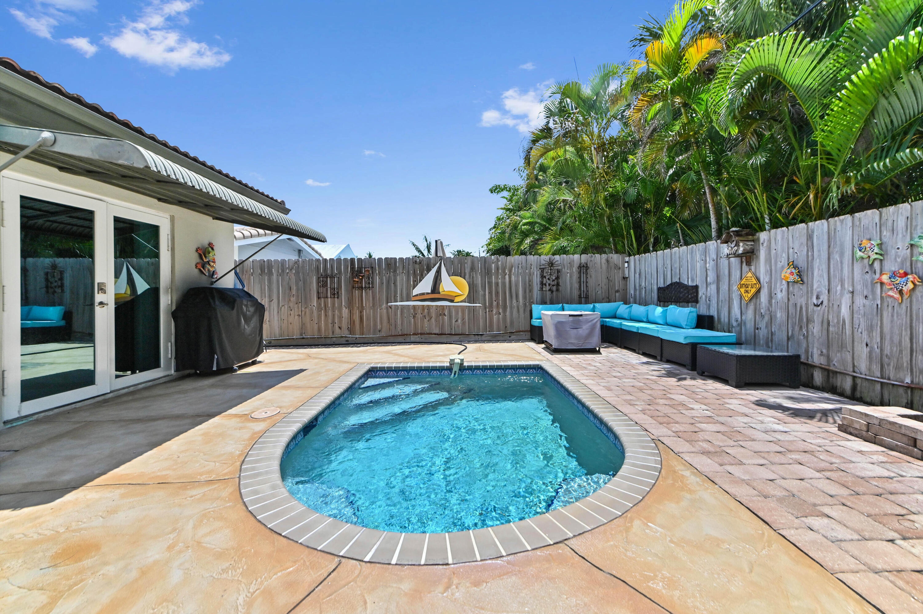 ALMAR ESTATES - Residential