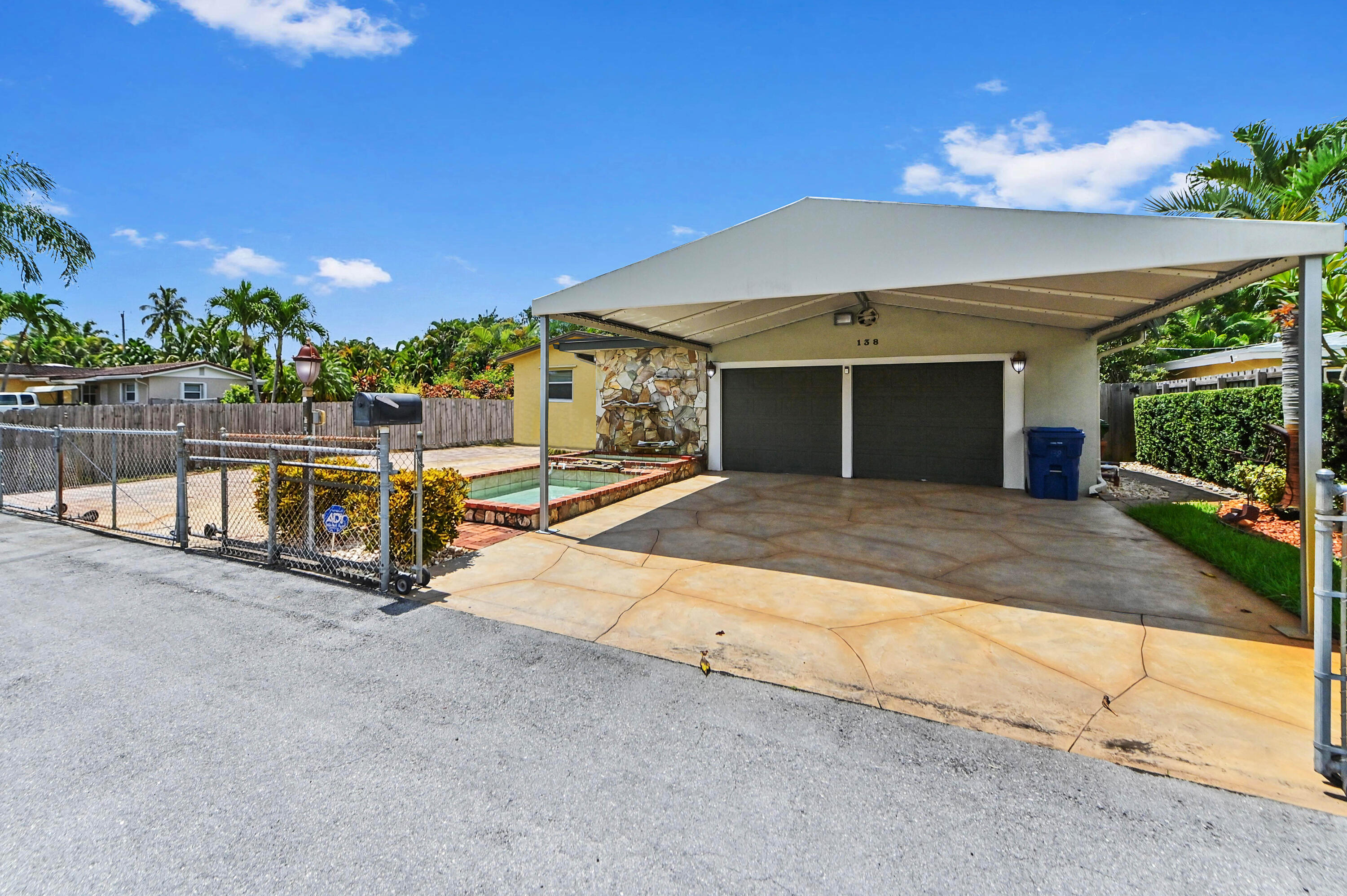 ALMAR ESTATES - Residential