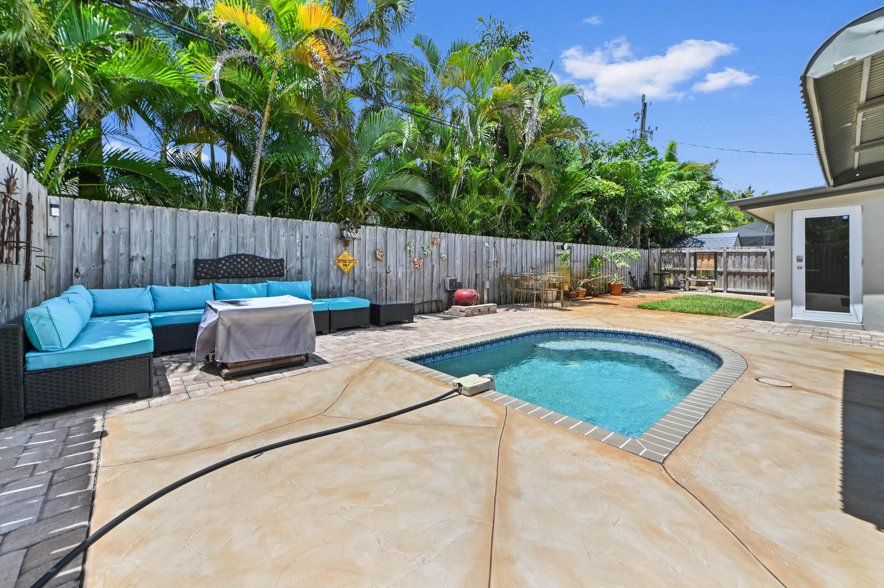 ALMAR ESTATES - Residential