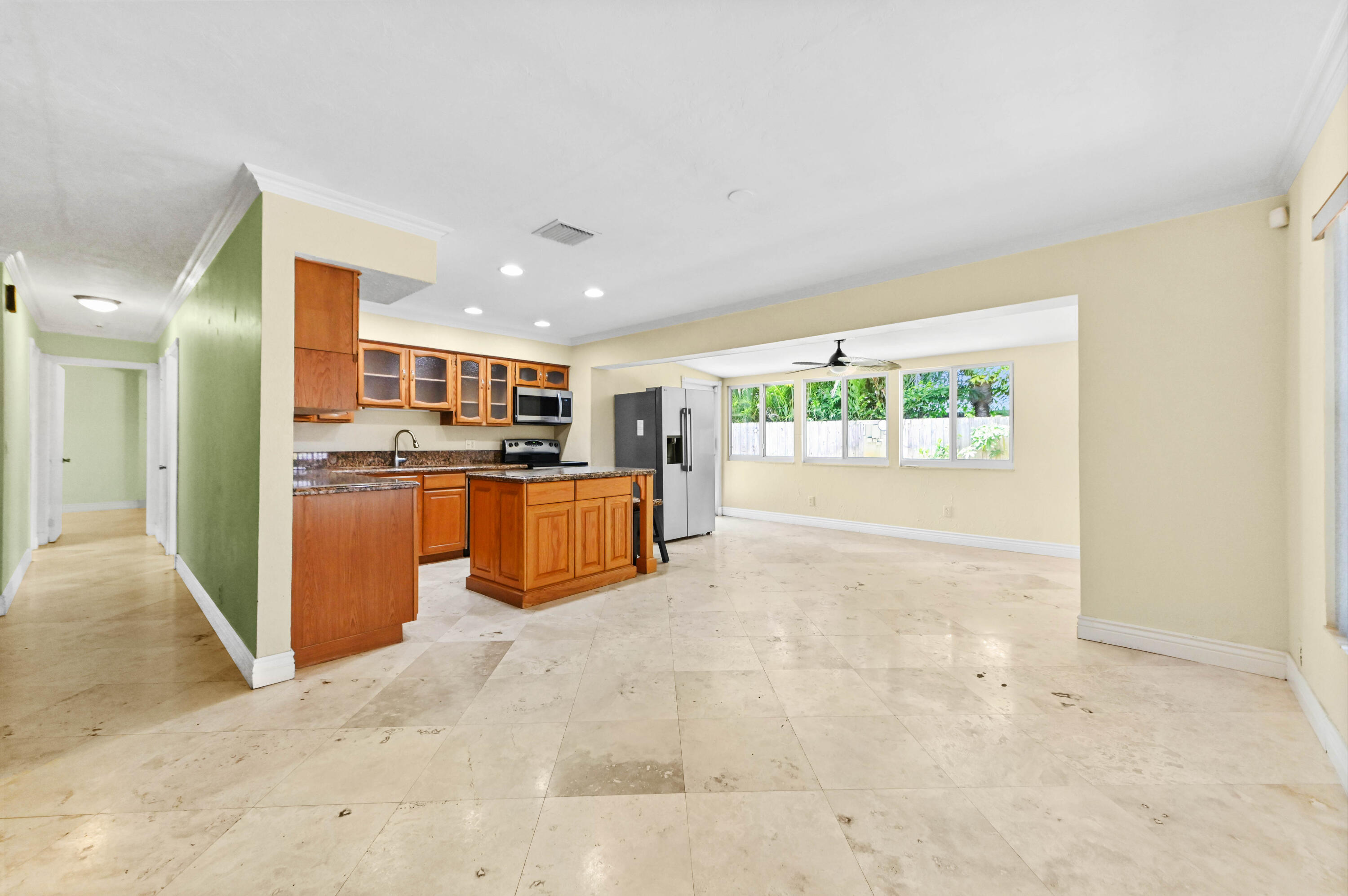 ALMAR ESTATES - Residential