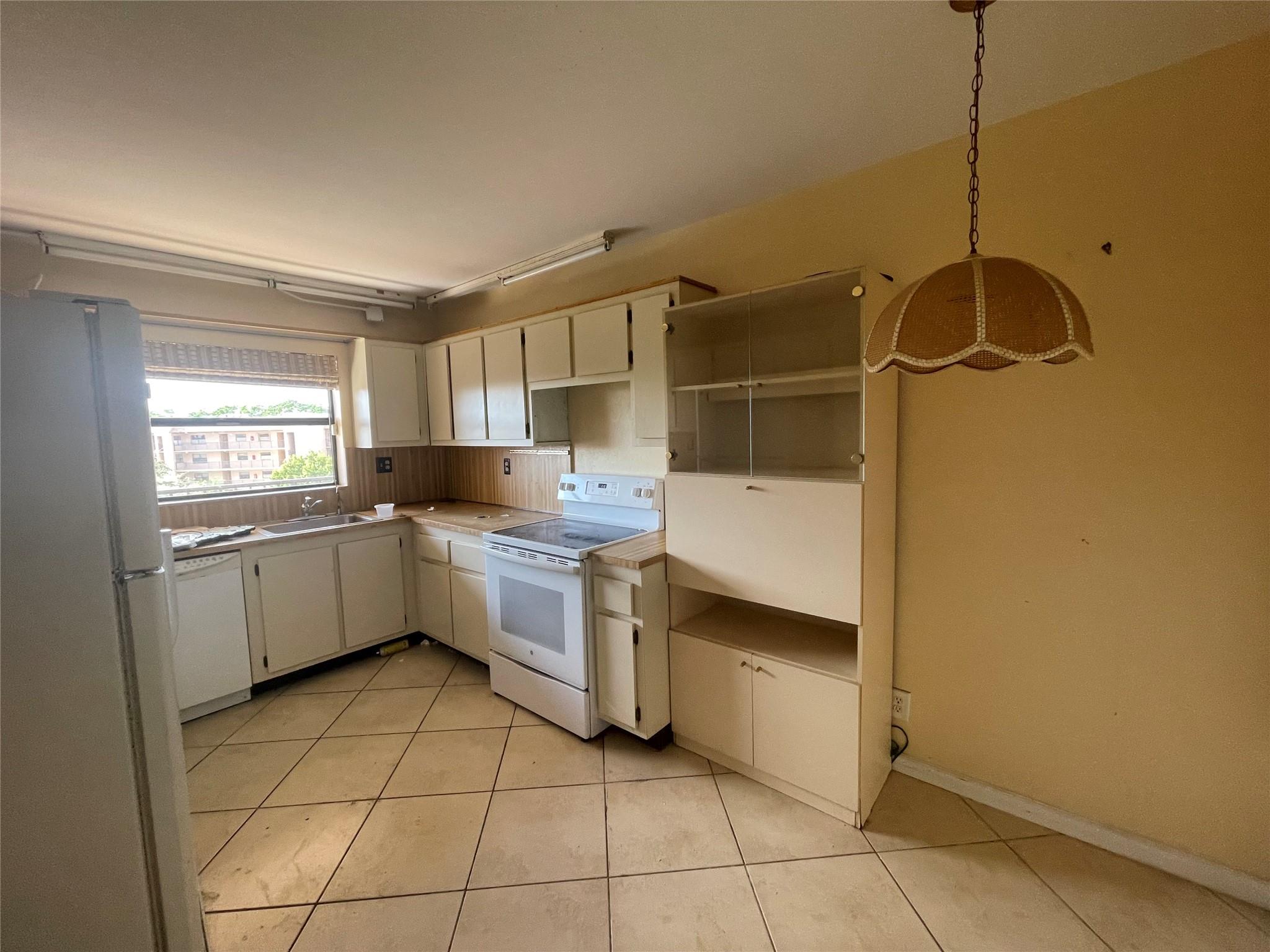 Sunrise Lakes Phase 4 - Residential
