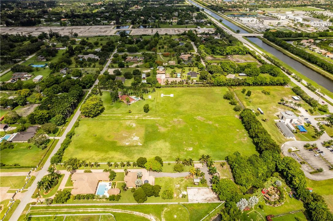 ROLLING OAKS ESTATES - Land