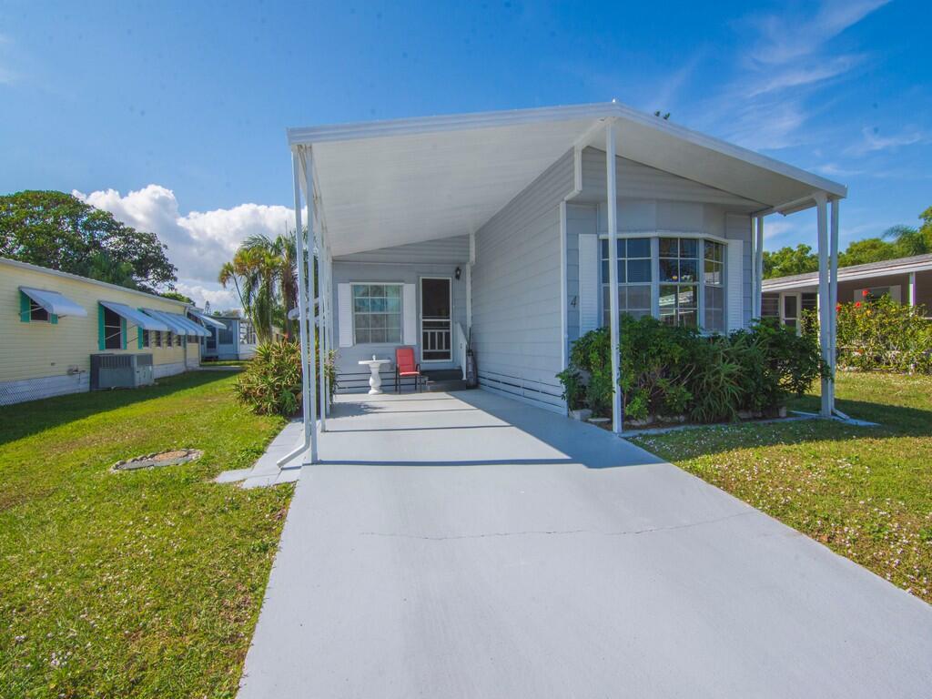 Spanish Lakes Golf Village - Residential