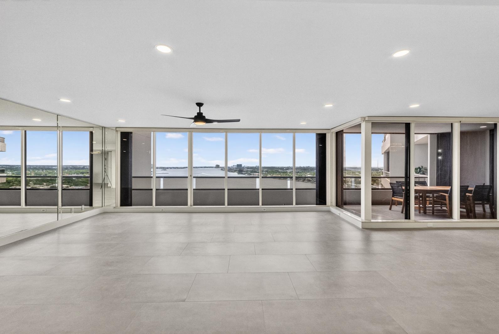 OLD PORT COVE LAKE POINT TOWER CONDO - Residential