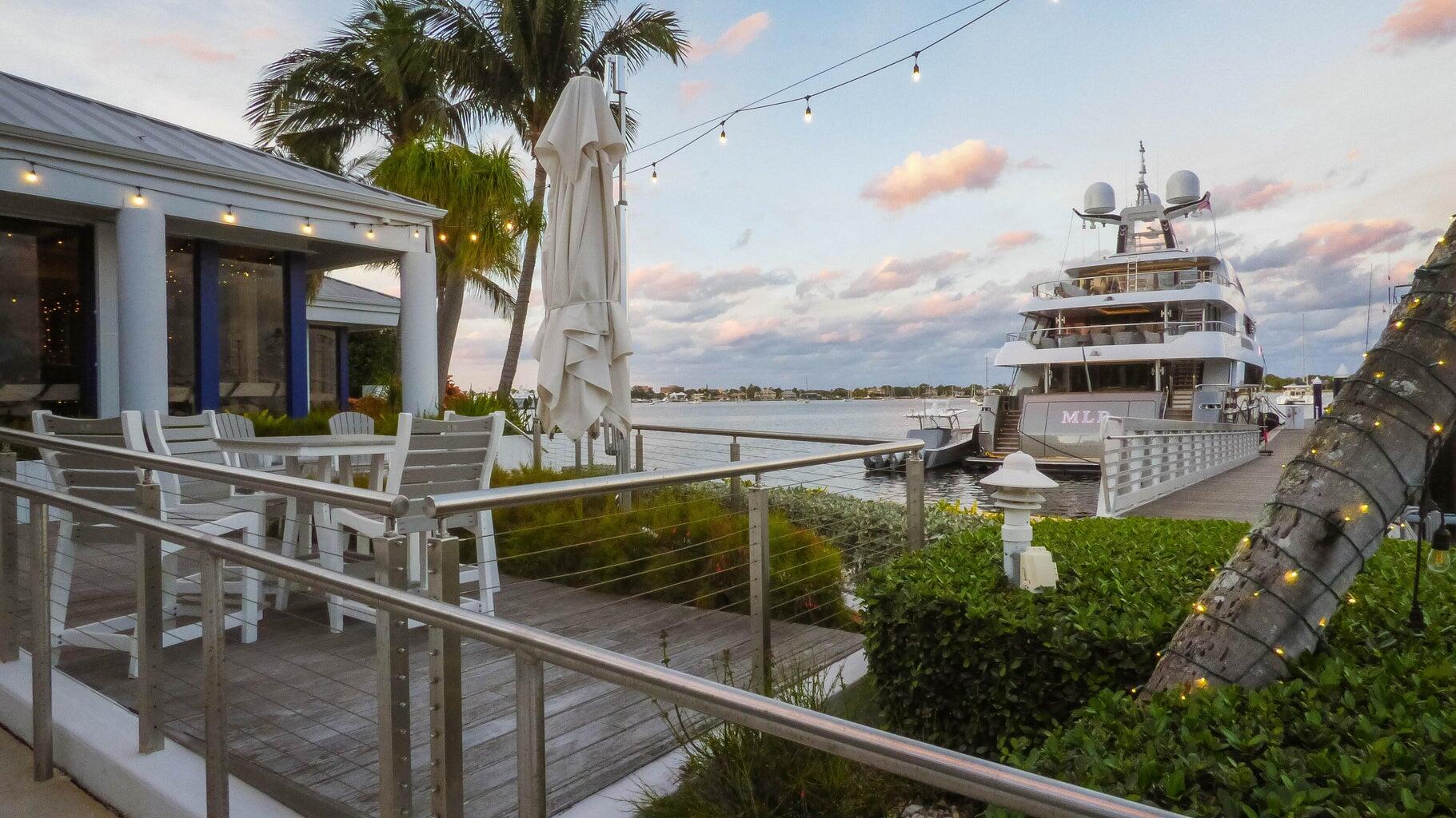 OLD PORT COVE LAKE POINT TOWER CONDO - Residential