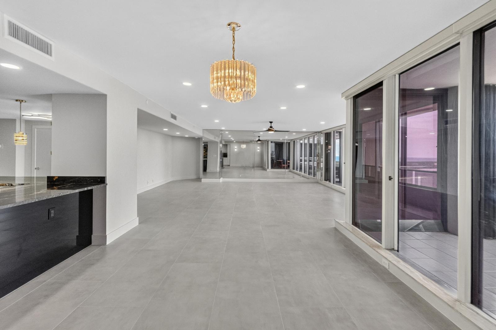OLD PORT COVE LAKE POINT TOWER CONDO - Residential